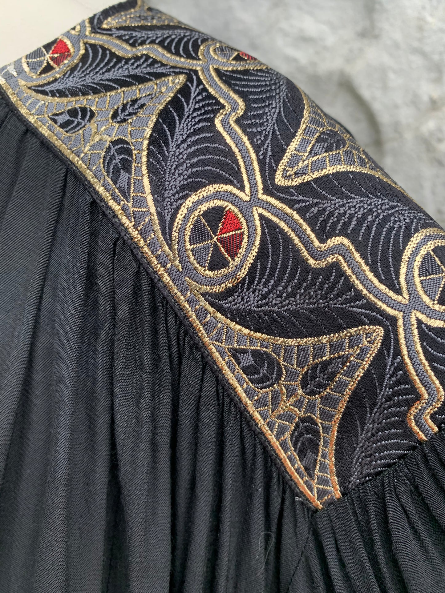 Black shirt with embroidered shoulders uk 12-16