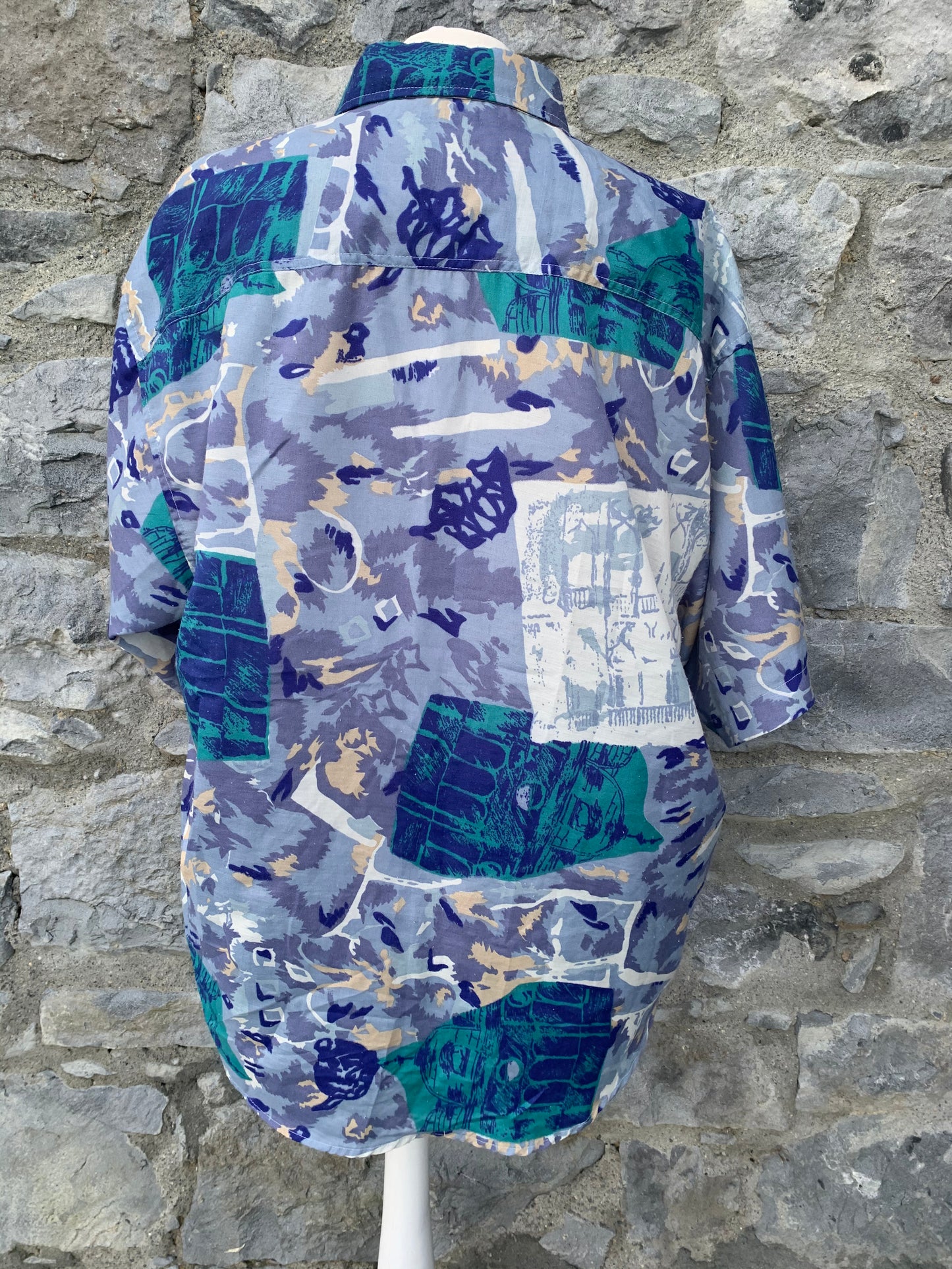 Kappahl 90s light abstract shirt Large