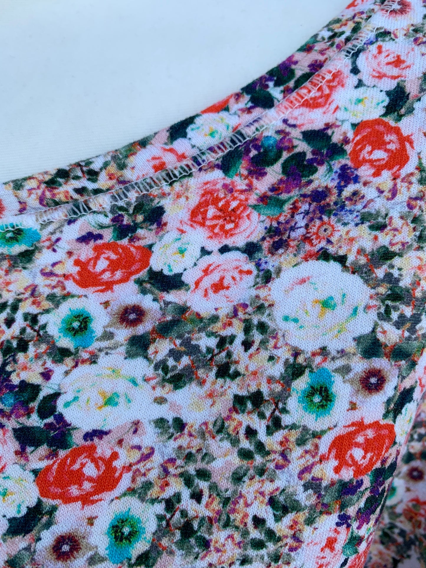 Floral top uk 10
