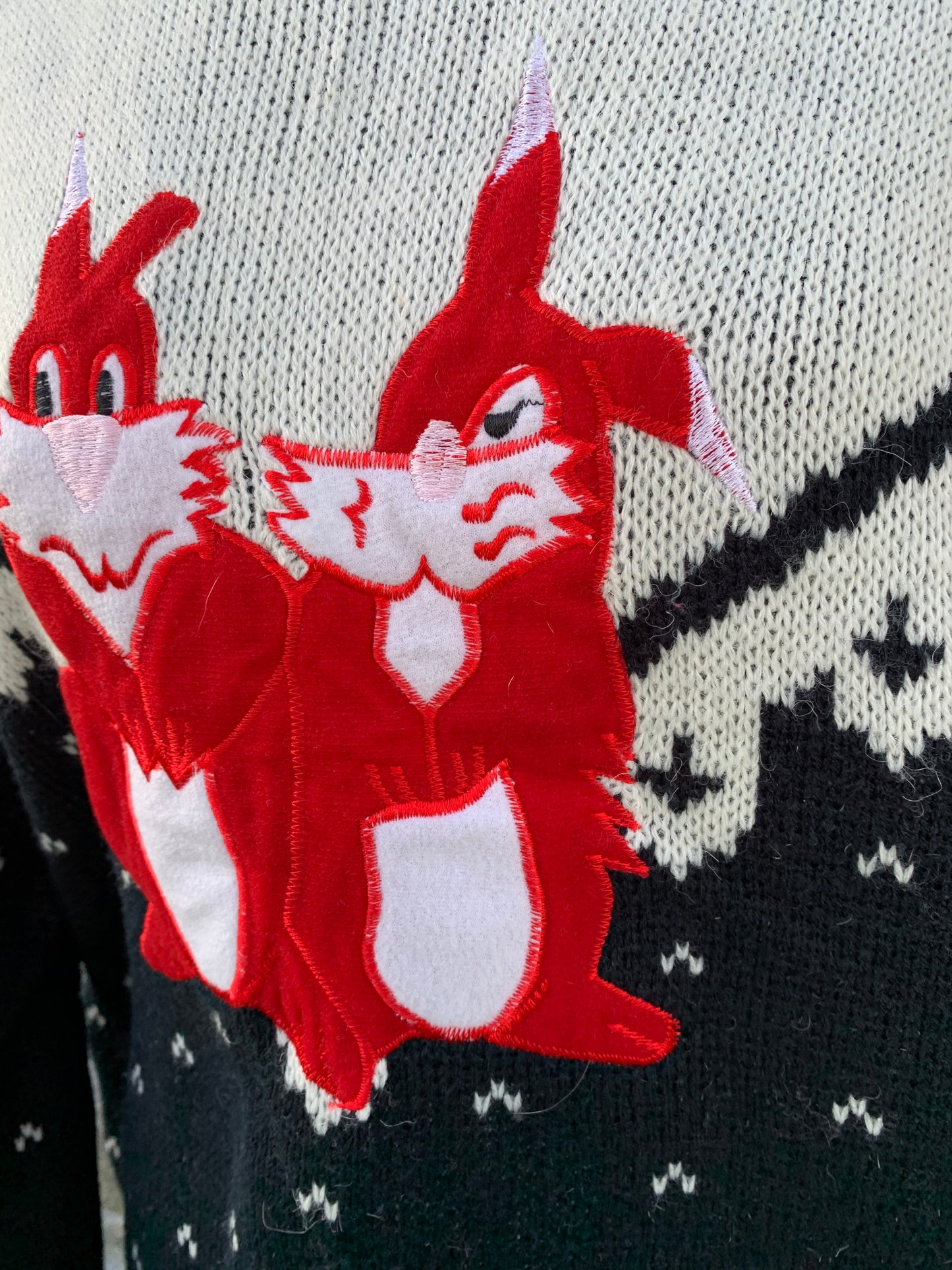Black and white jumper with bunnies uk 10-14