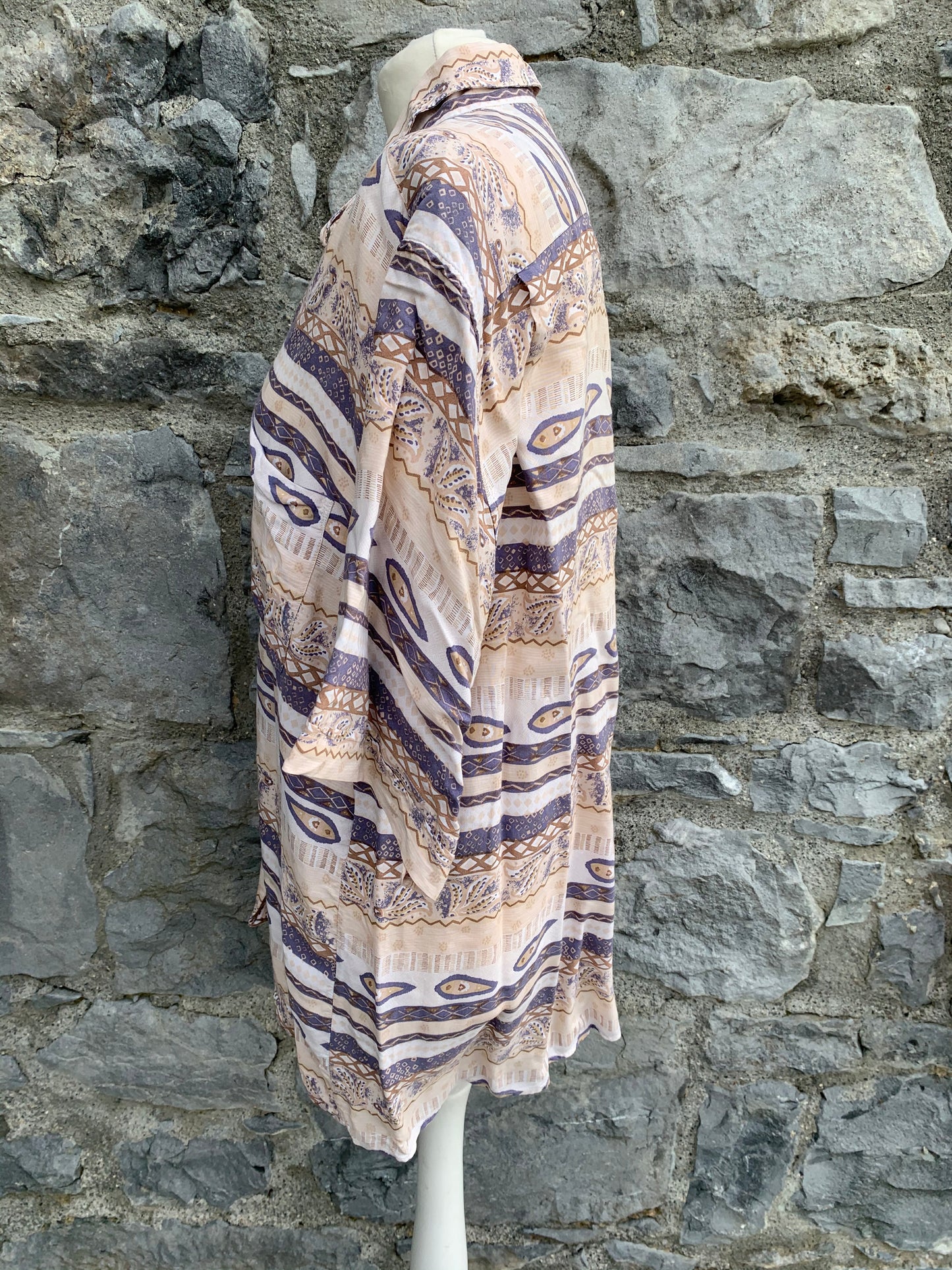 Adventure 90s stripy beige shirt Medium