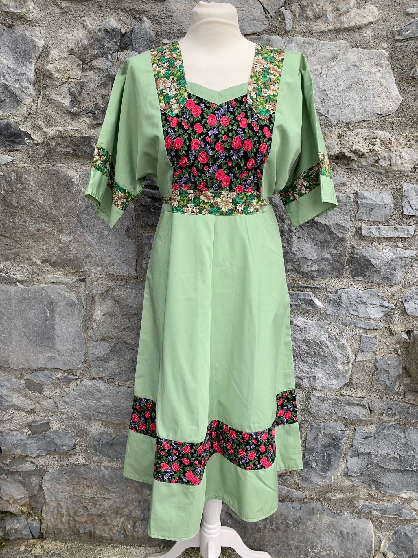 Green floral folk dress uk 10-12