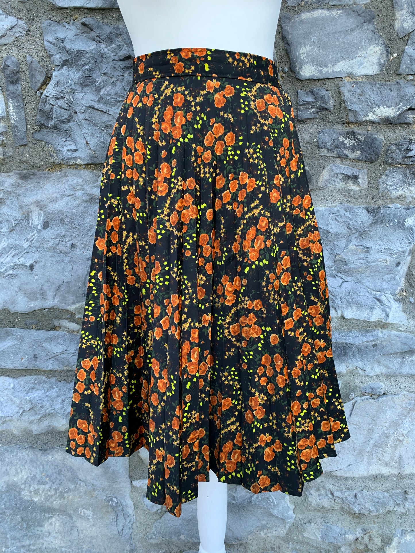 Orange roses skirt uk 8
