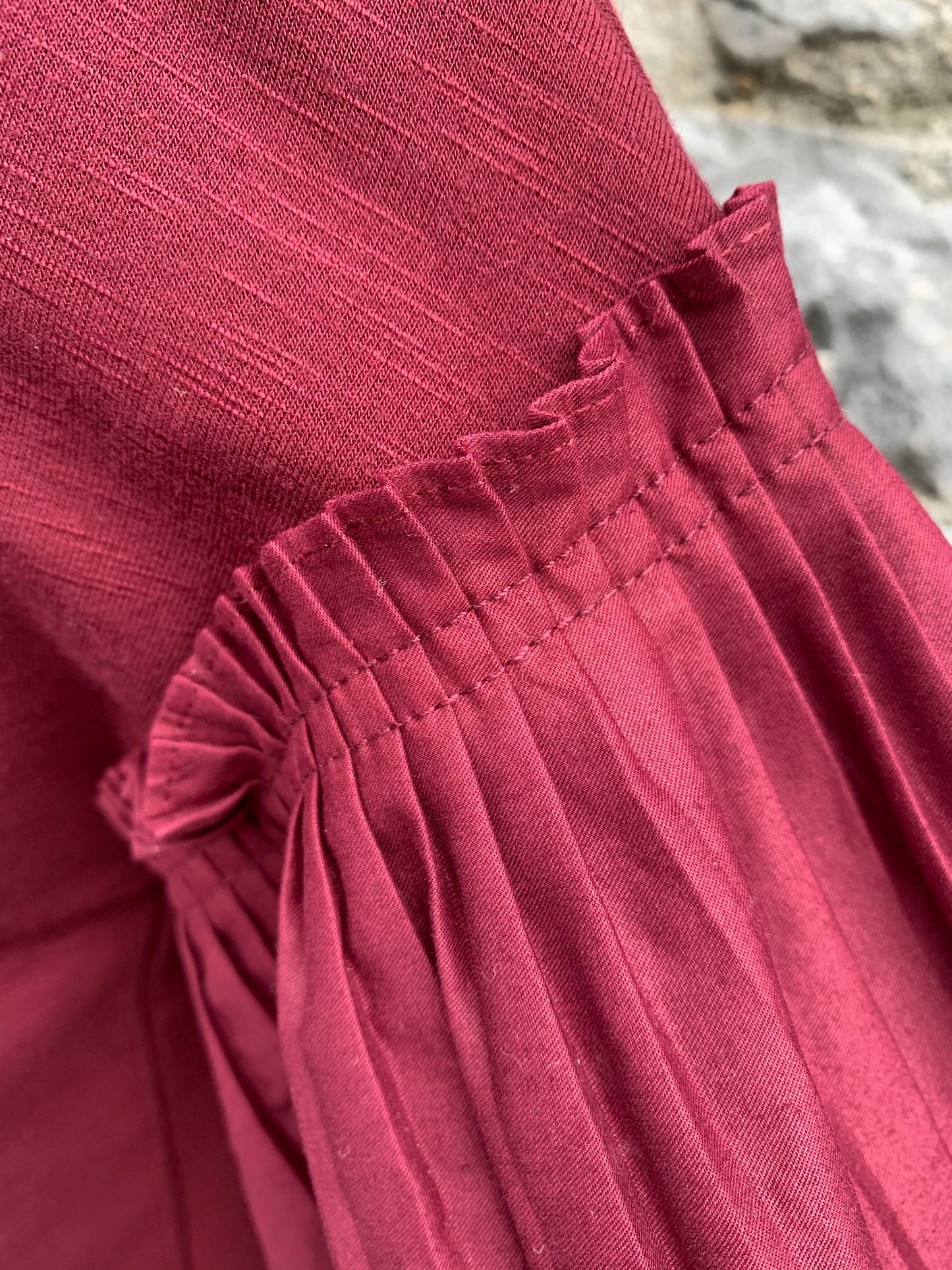 Maroon dress with puffy sleeves uk 8-10