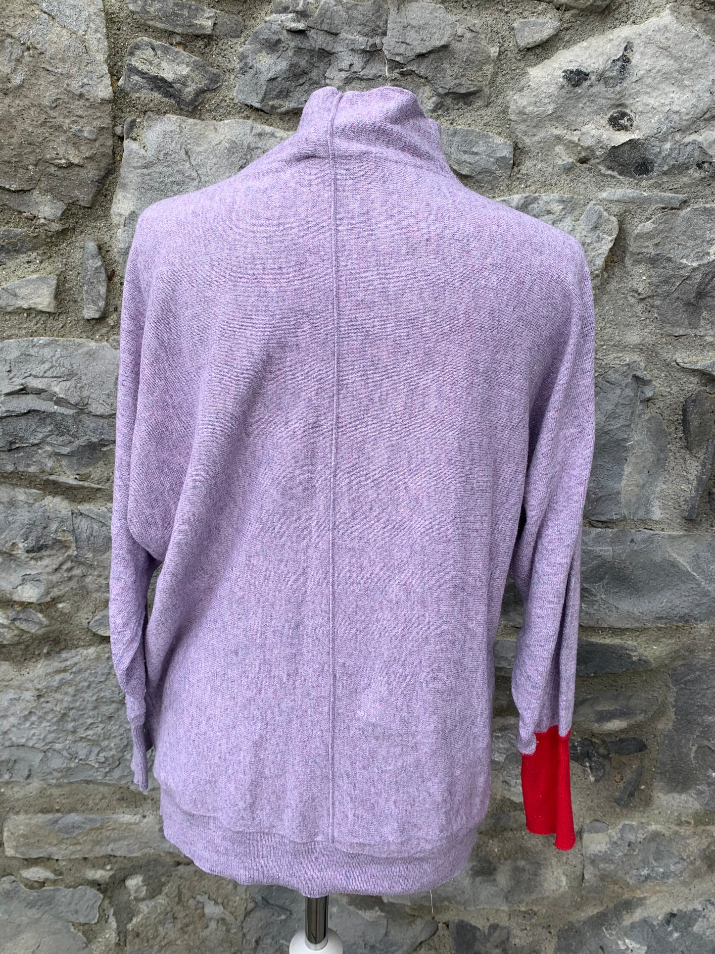 Red lips jumper uk 10