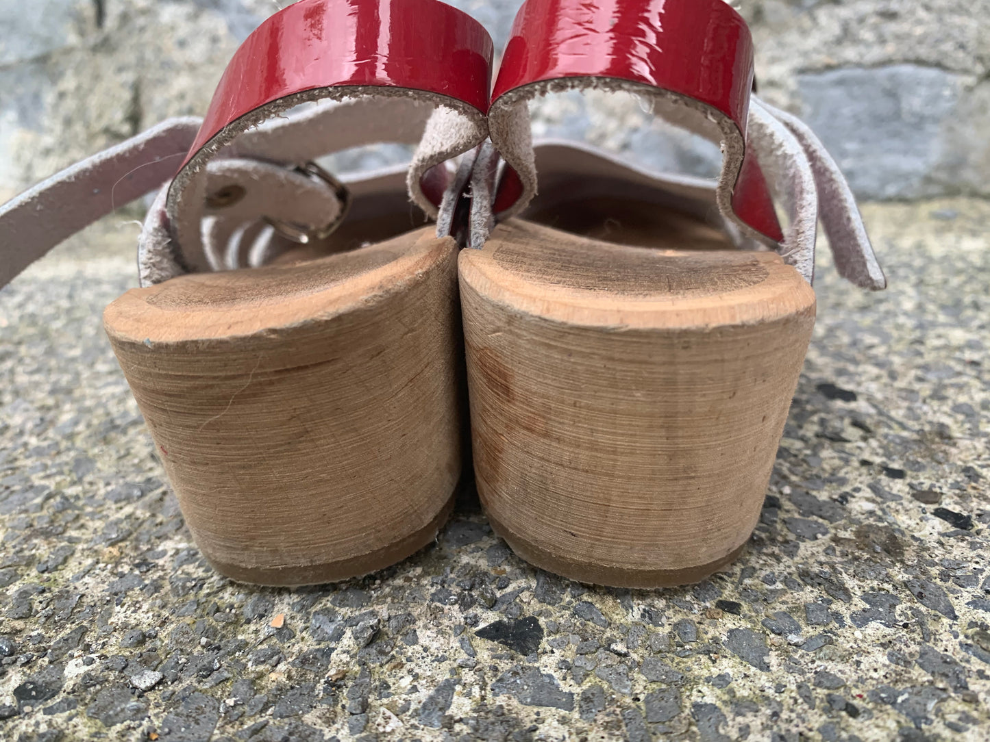 Red wooden clogs uk 9-9.5 (eu 27)