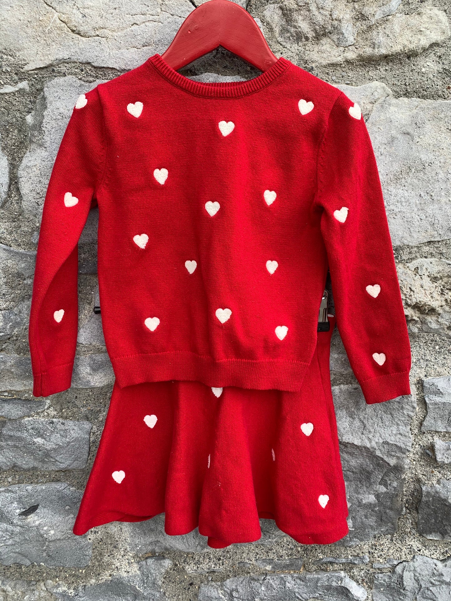 Red set with hearts 2-3y (92-98cm)