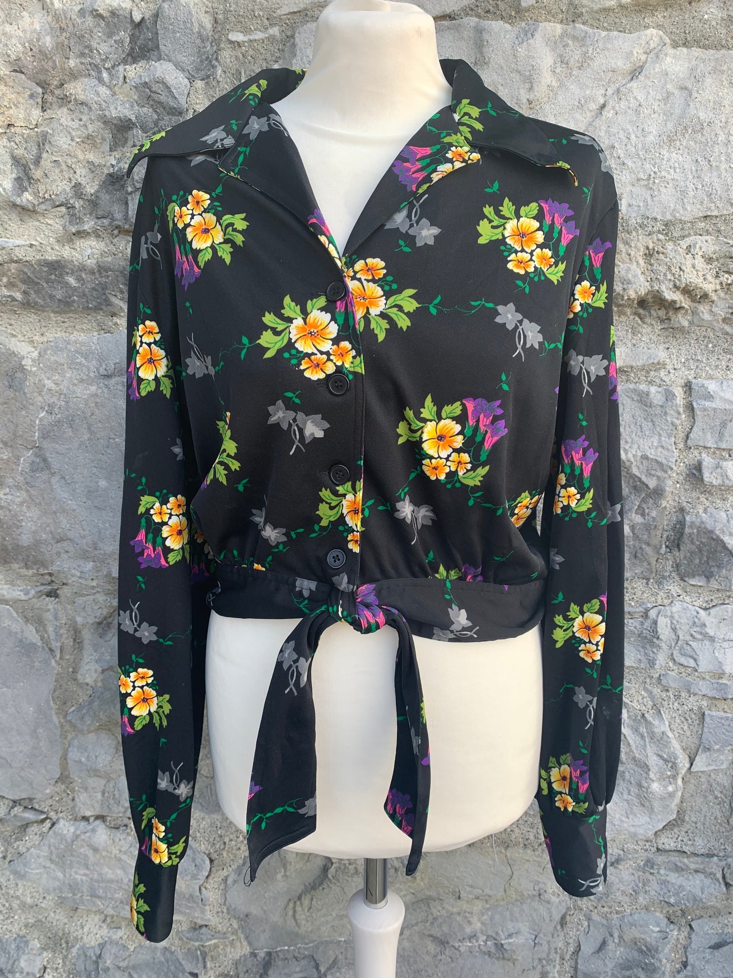 Liljeros black floral cropped shirt uk 14