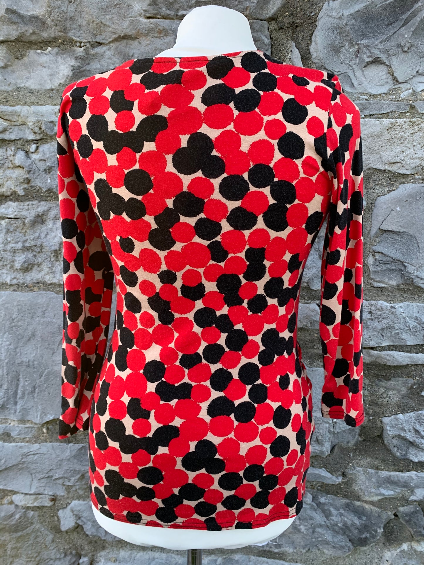 Red&black dots top uk 10