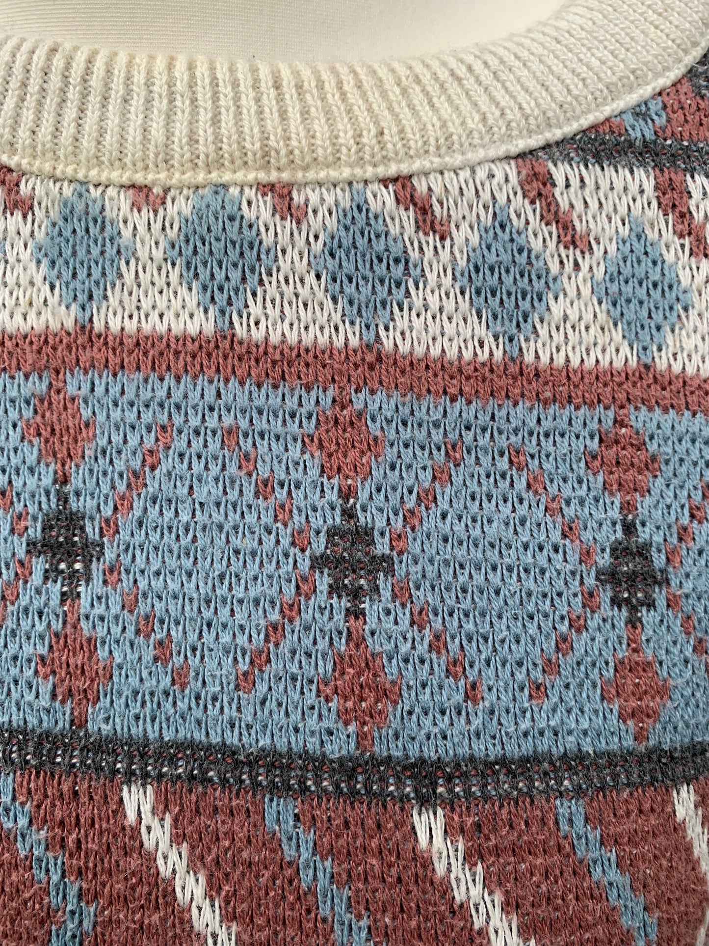 90s beige geometric jumper Medium