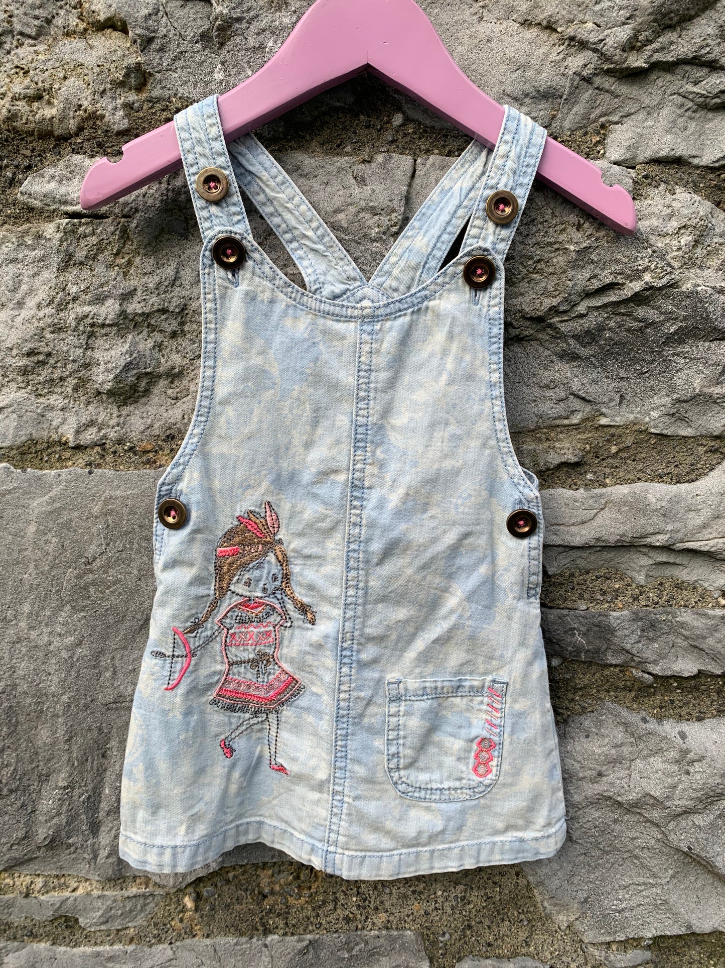 Blue pinafore with a girl 9-12m (74-80cm)