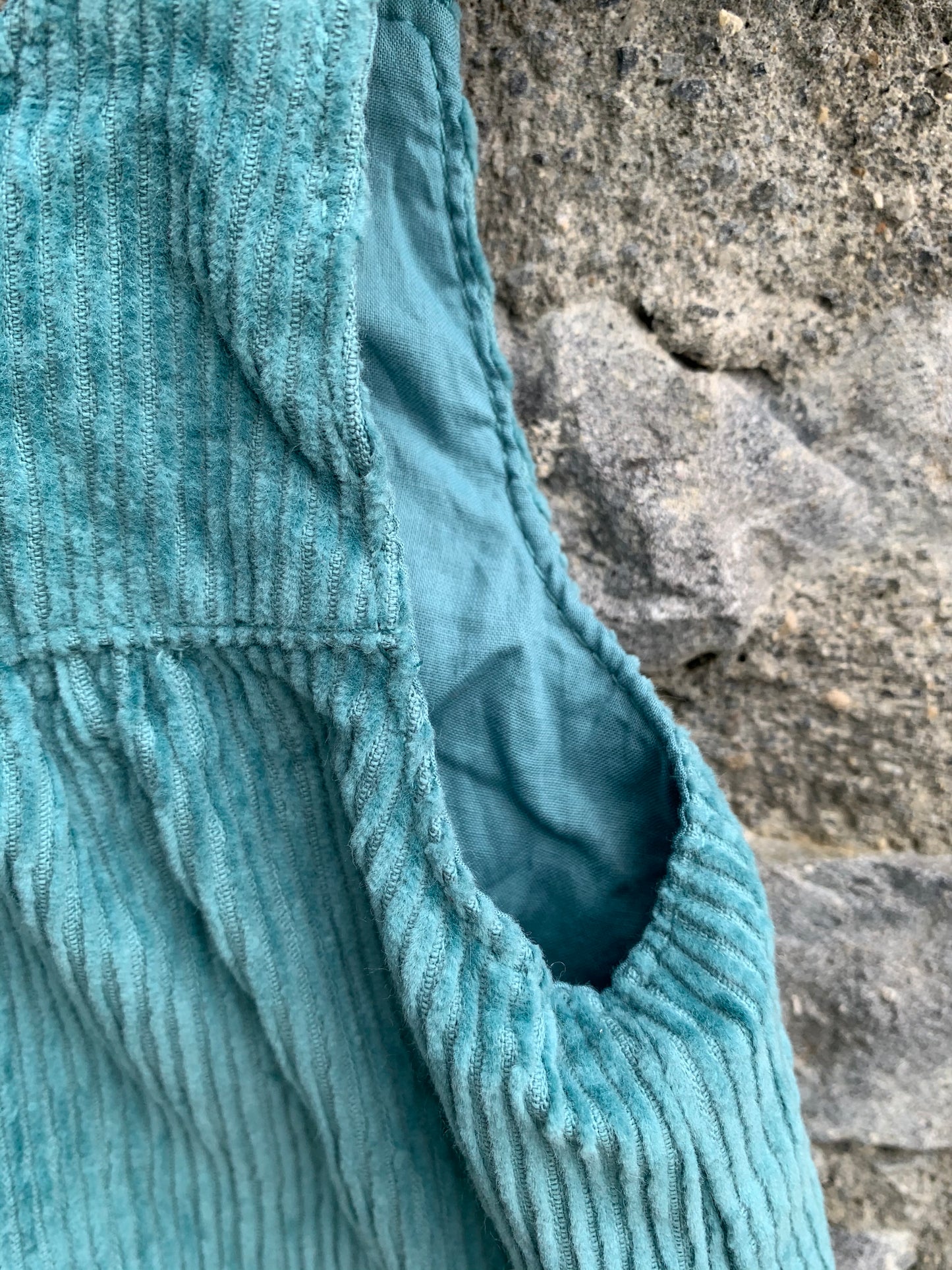 Teal cord pinafore 0-3m (56-62cm)