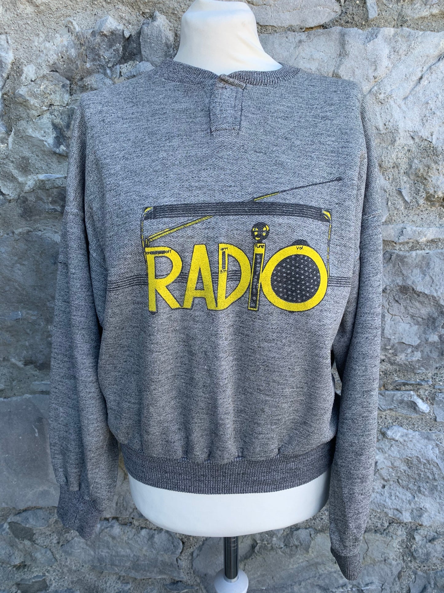 Radio sweatshirt Small