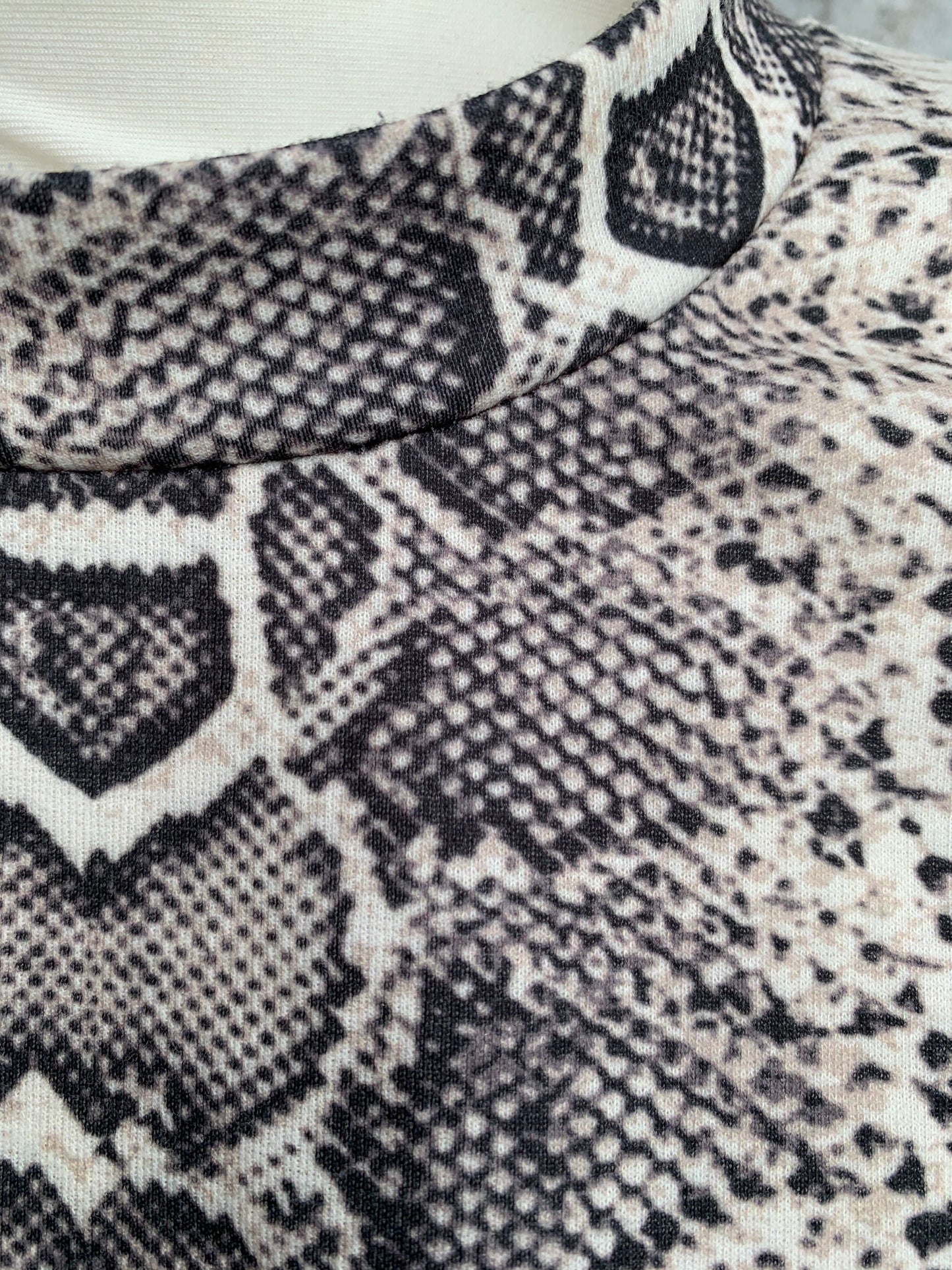 Snake skin oversized top uk 10-12