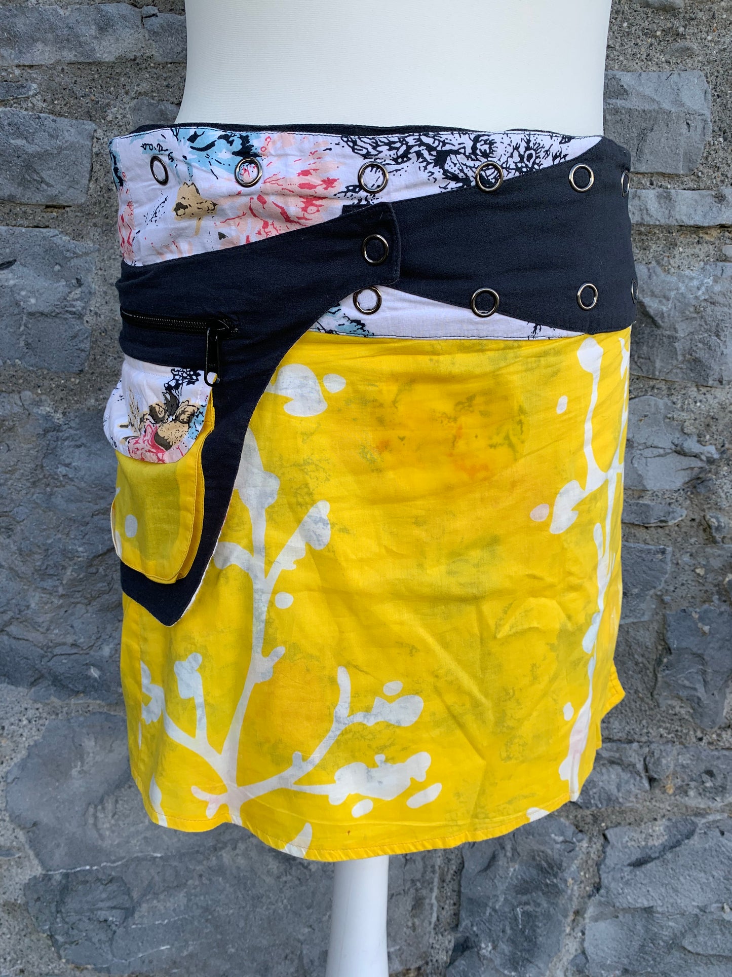 Yellow reversible mini skirt uk 8-18