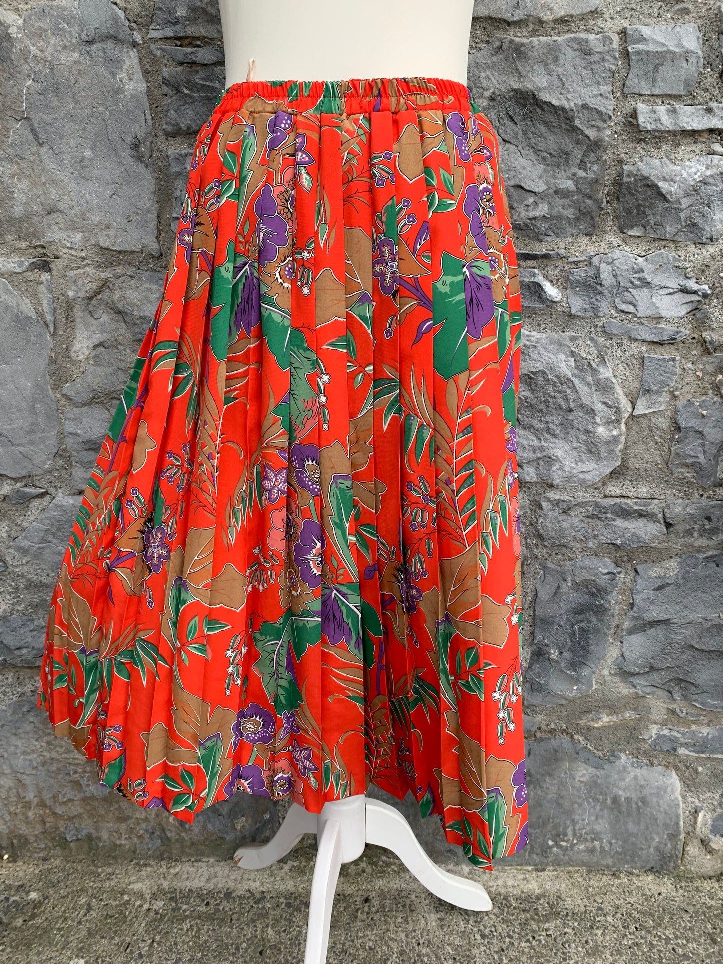 Red floral skirt uk 10
