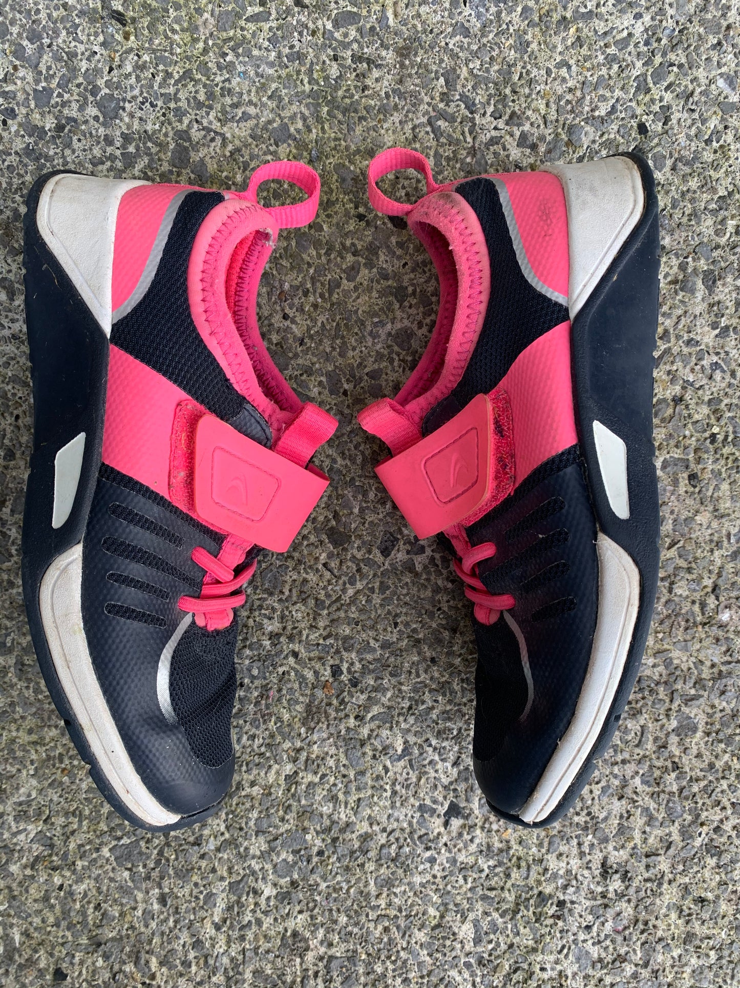 Navy&pink runners uk 10.5E (eu 28.5)