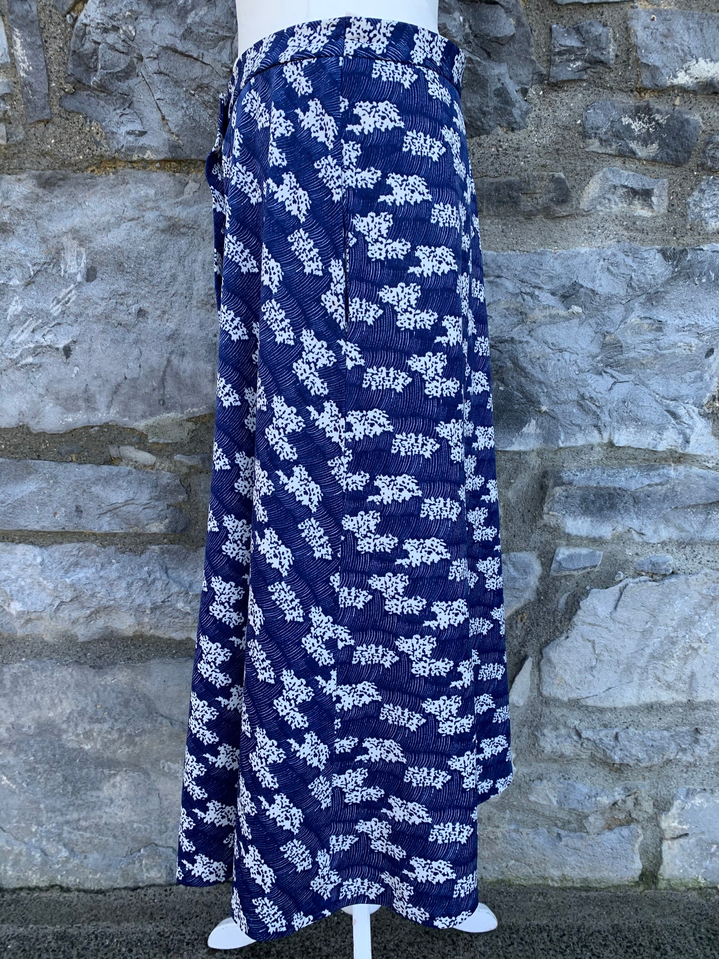 Blue field button up skirt uk 12