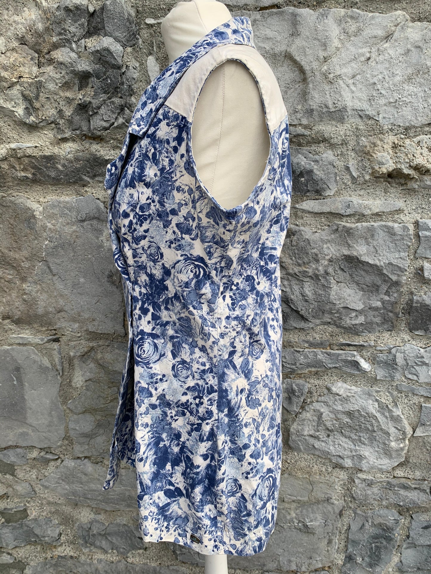 80s Blue&white gilet uk 12-14