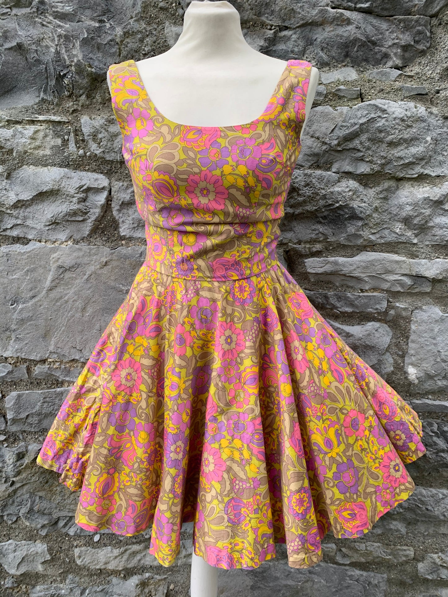 Petite skater dress uk 6-8