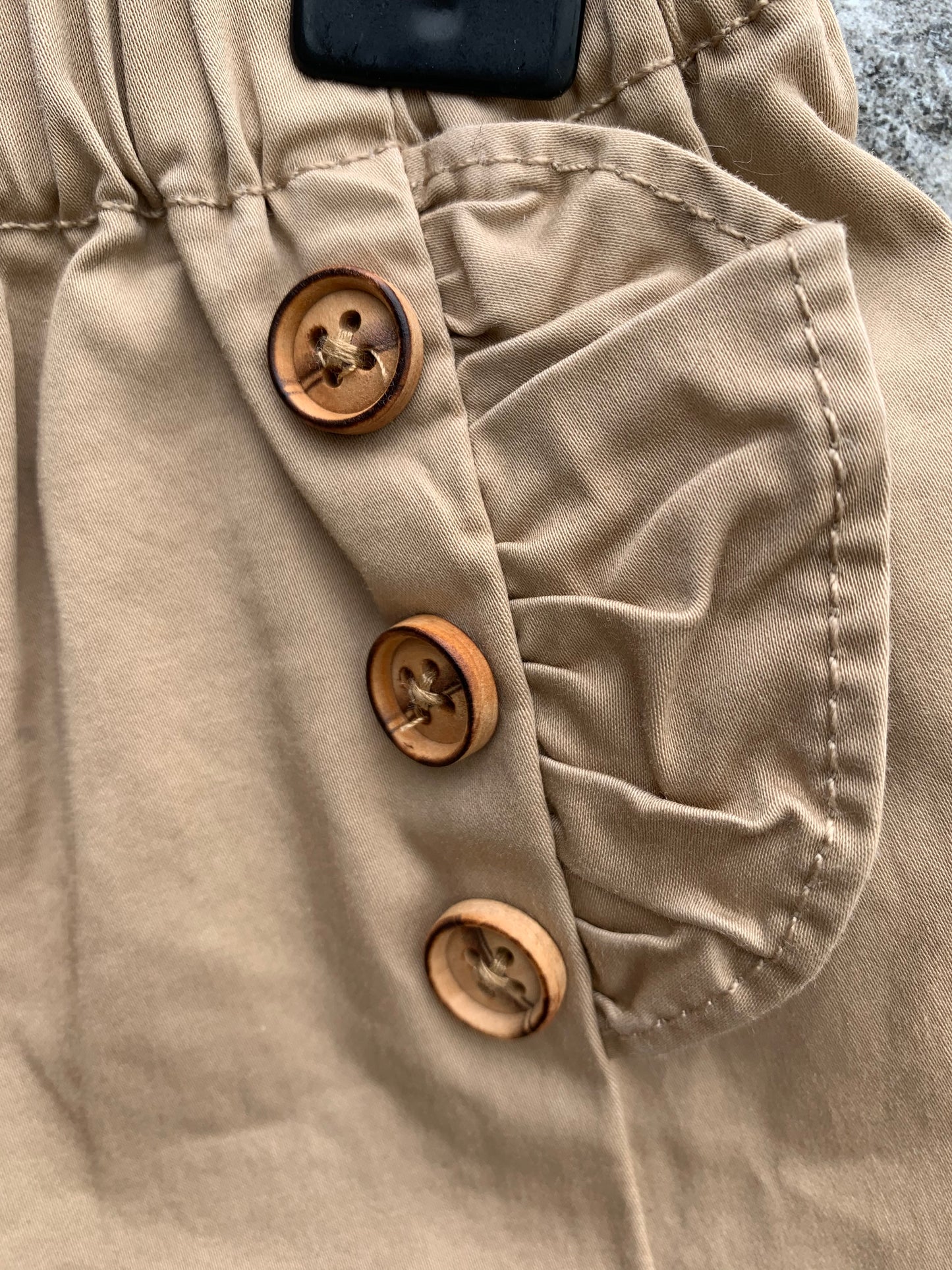Beige shorts 12-18m (80-86cm)