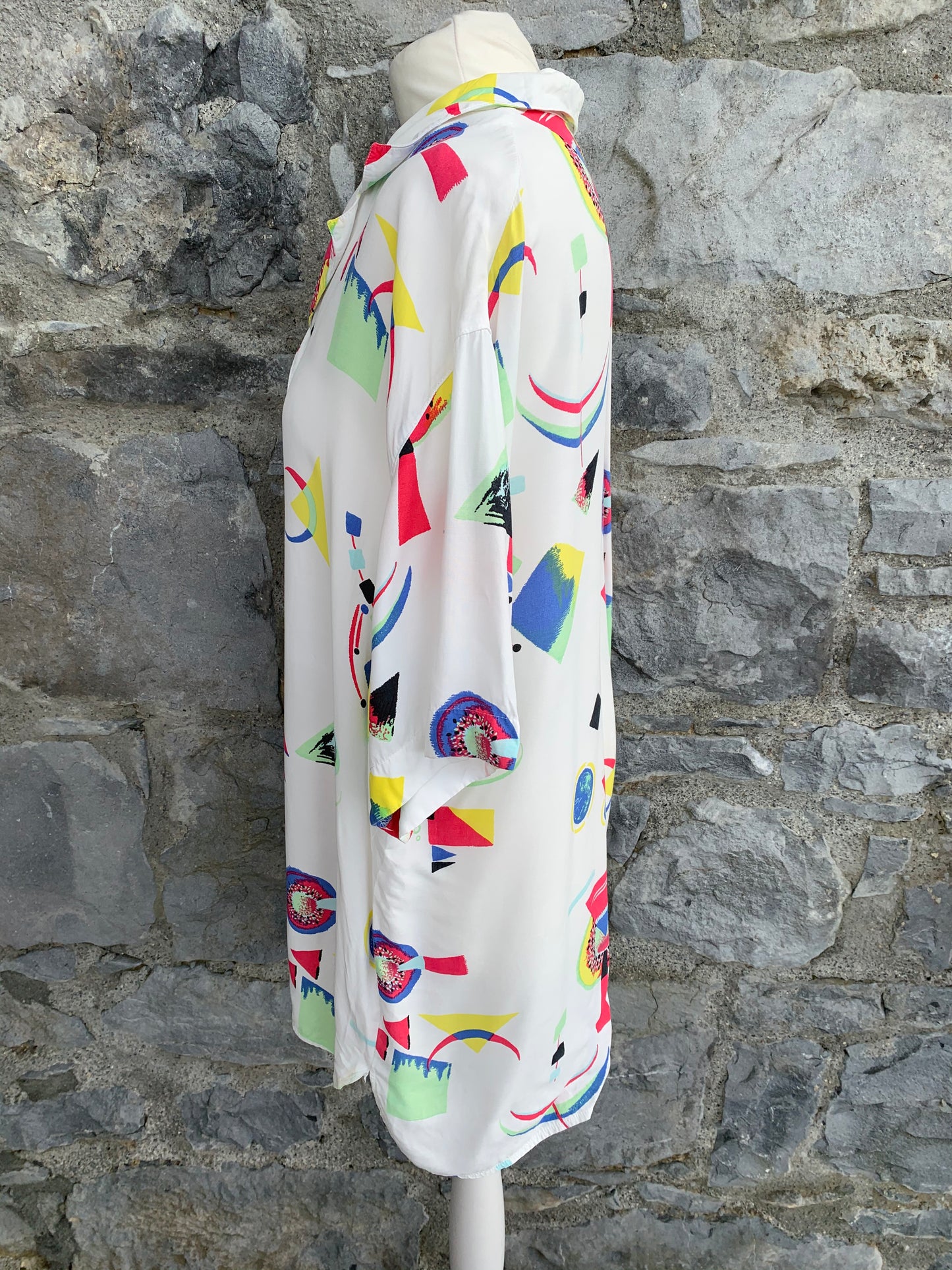 Tru 80s abstract white shirt uk 14-16