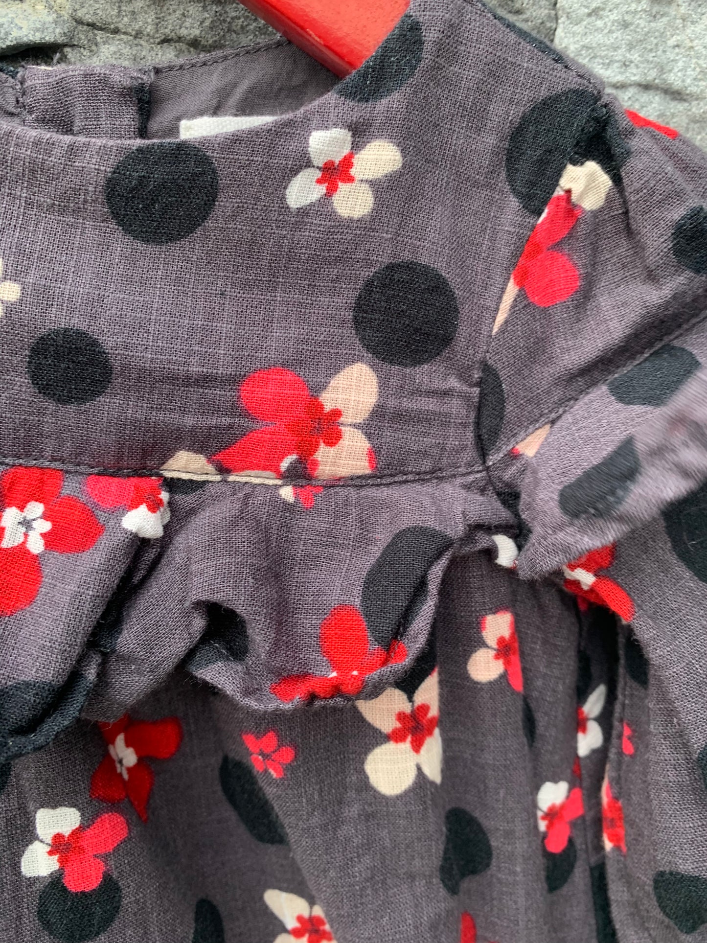 Charcoal floral dress 3-6m (62-68cm)