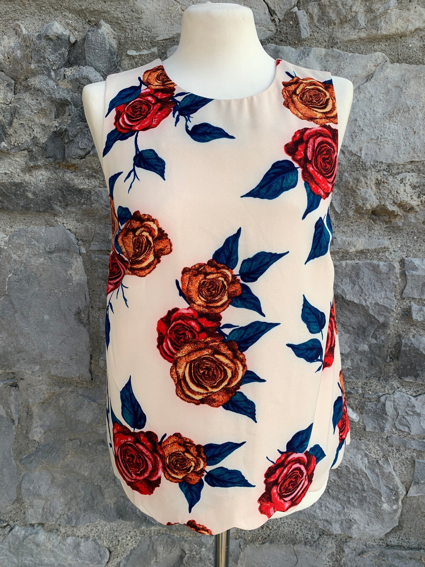Roses top uk 8