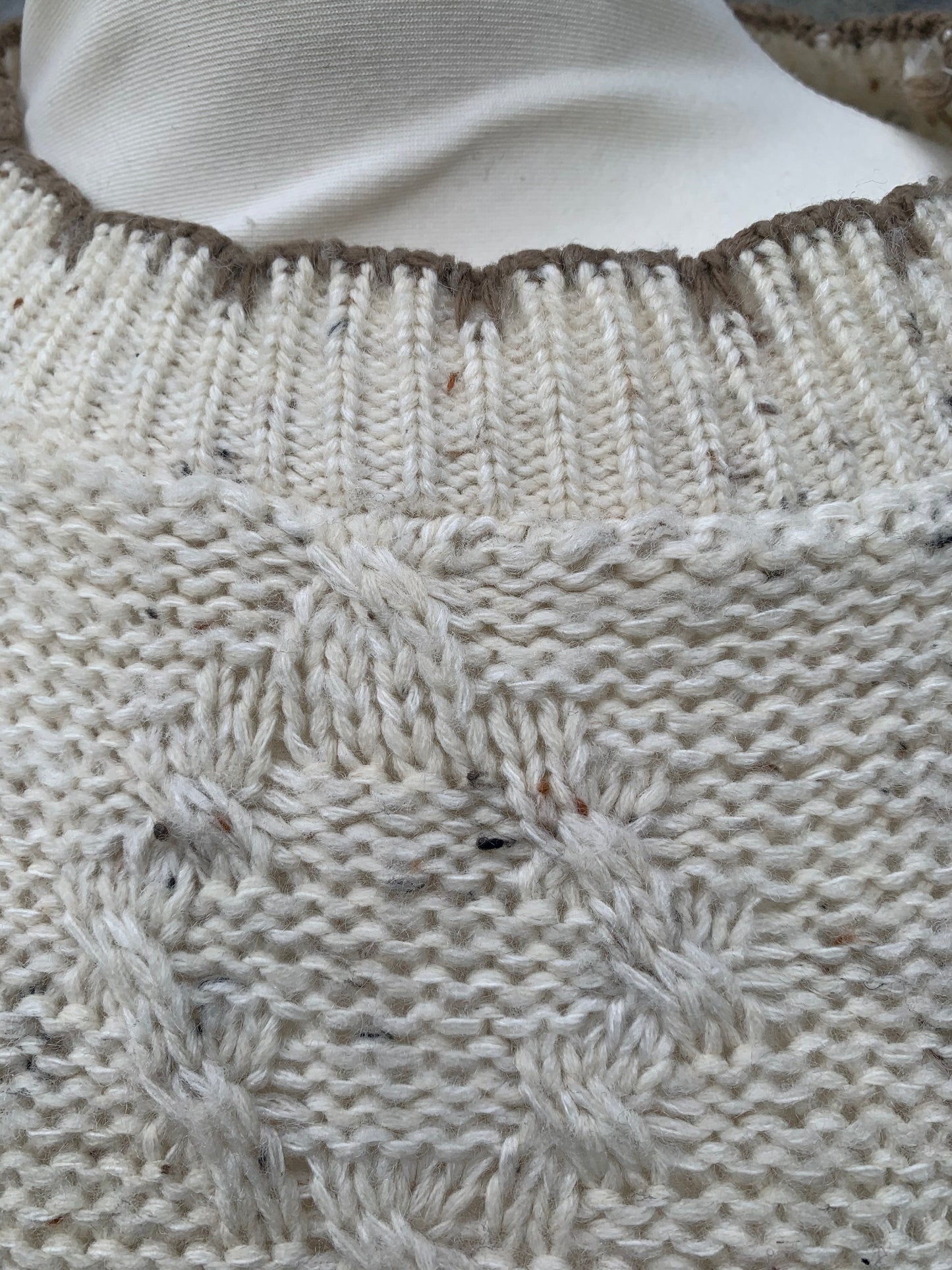 Snap 90s beige jumper uk 12-16