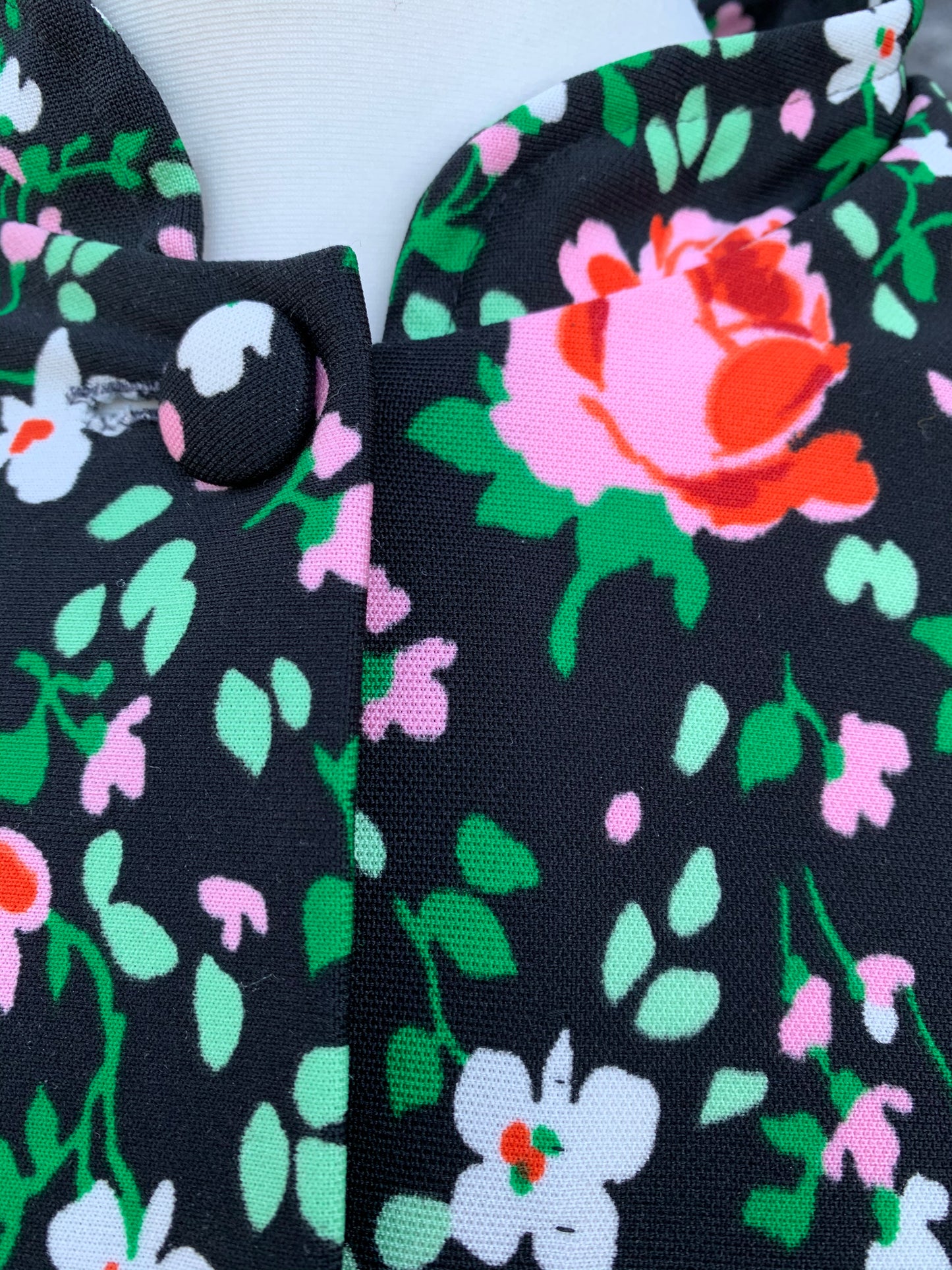 70s light jacket with roses uk 14