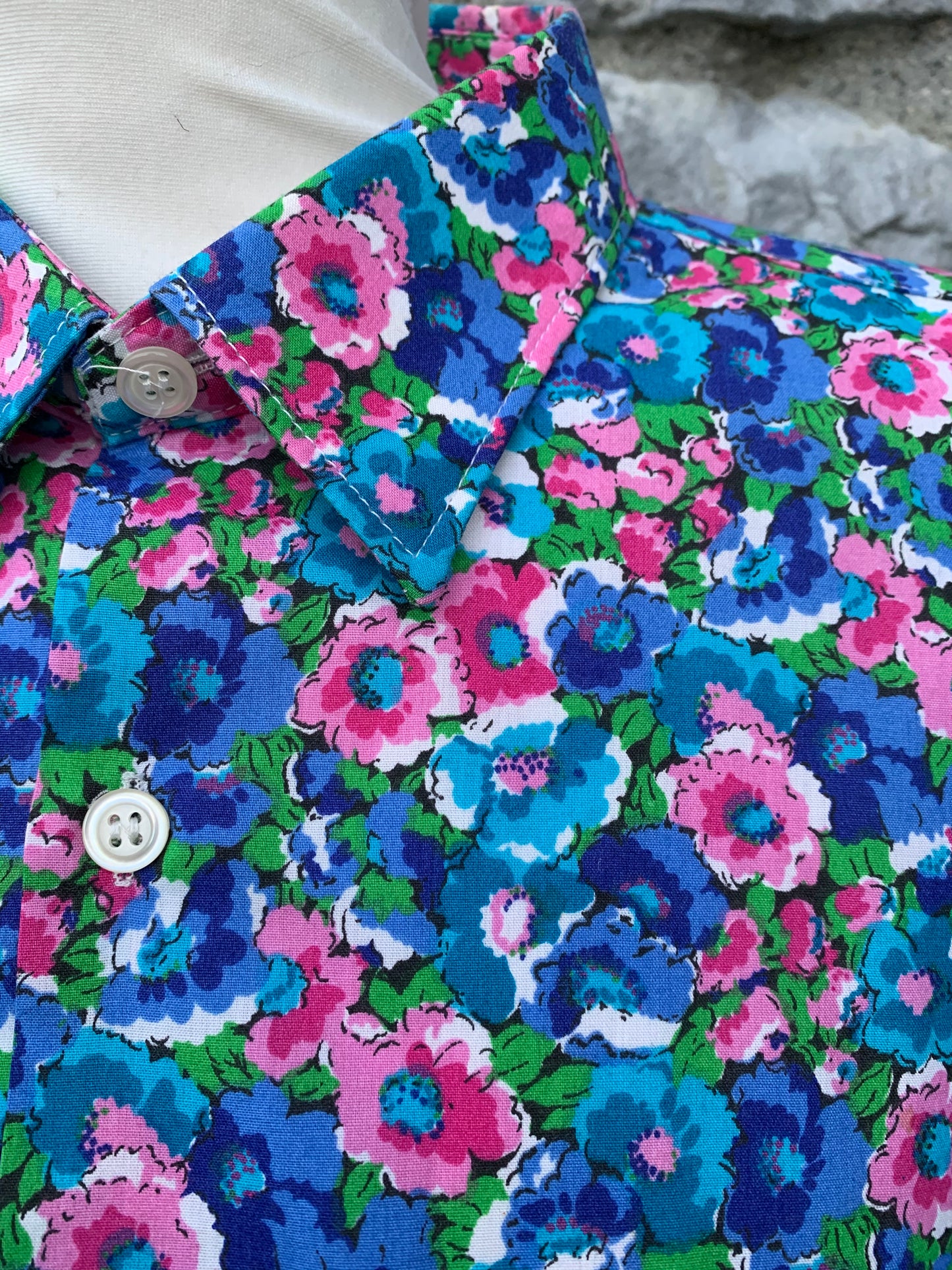 Gold Mines 90s floral shirt Medium