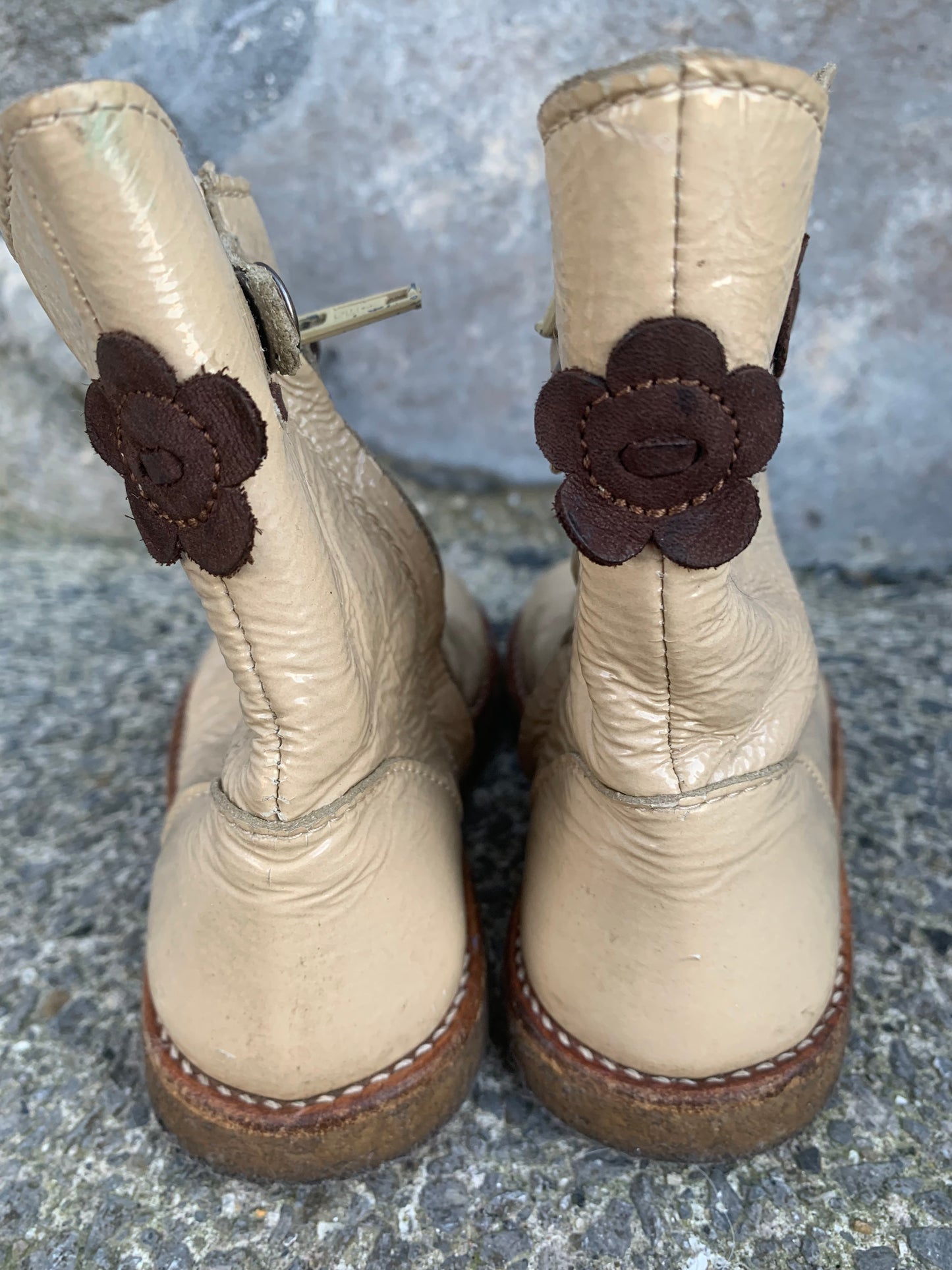 Beige boots uk 7 (eu 24)
