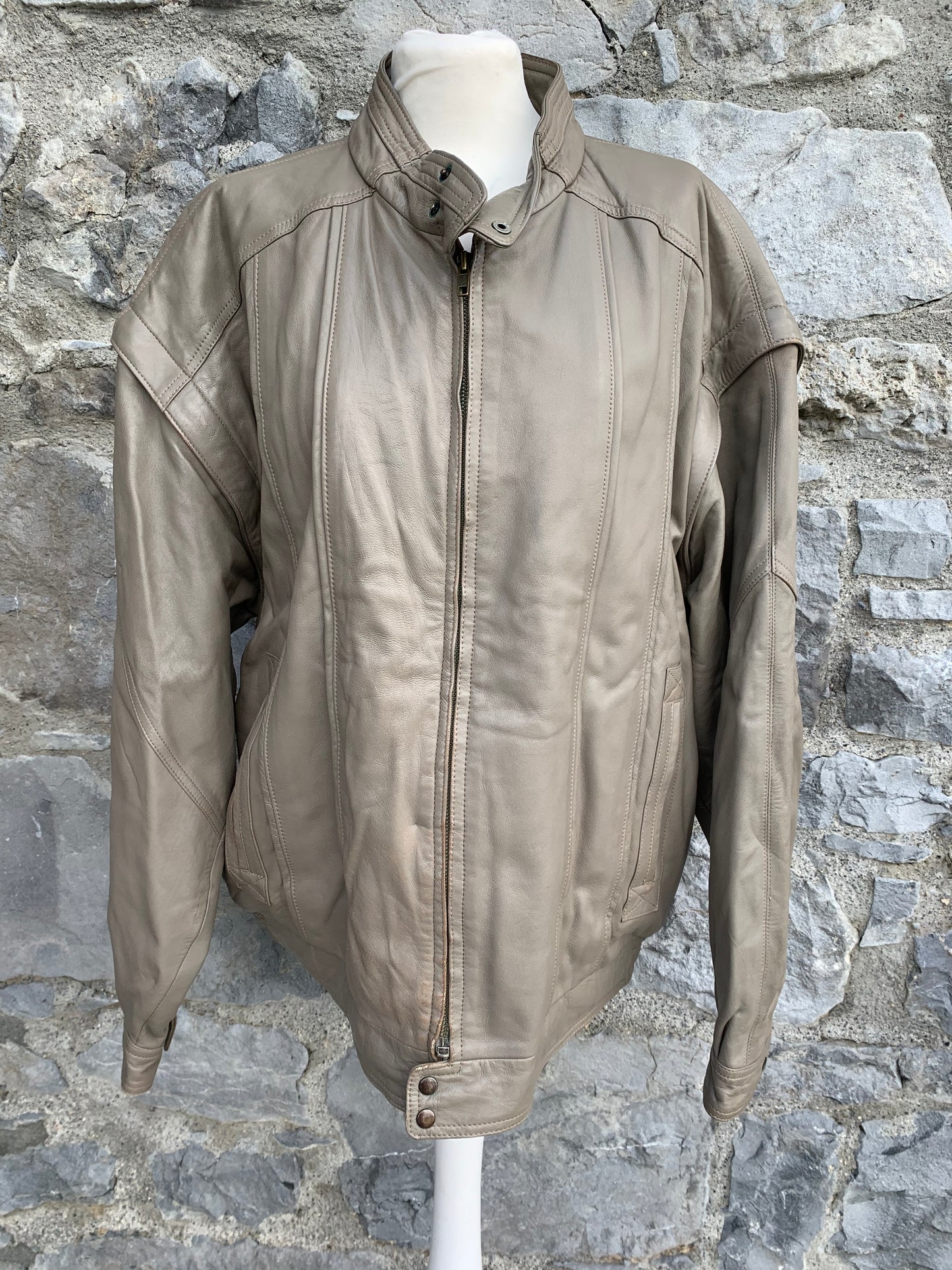 Beige leather jacket M/L