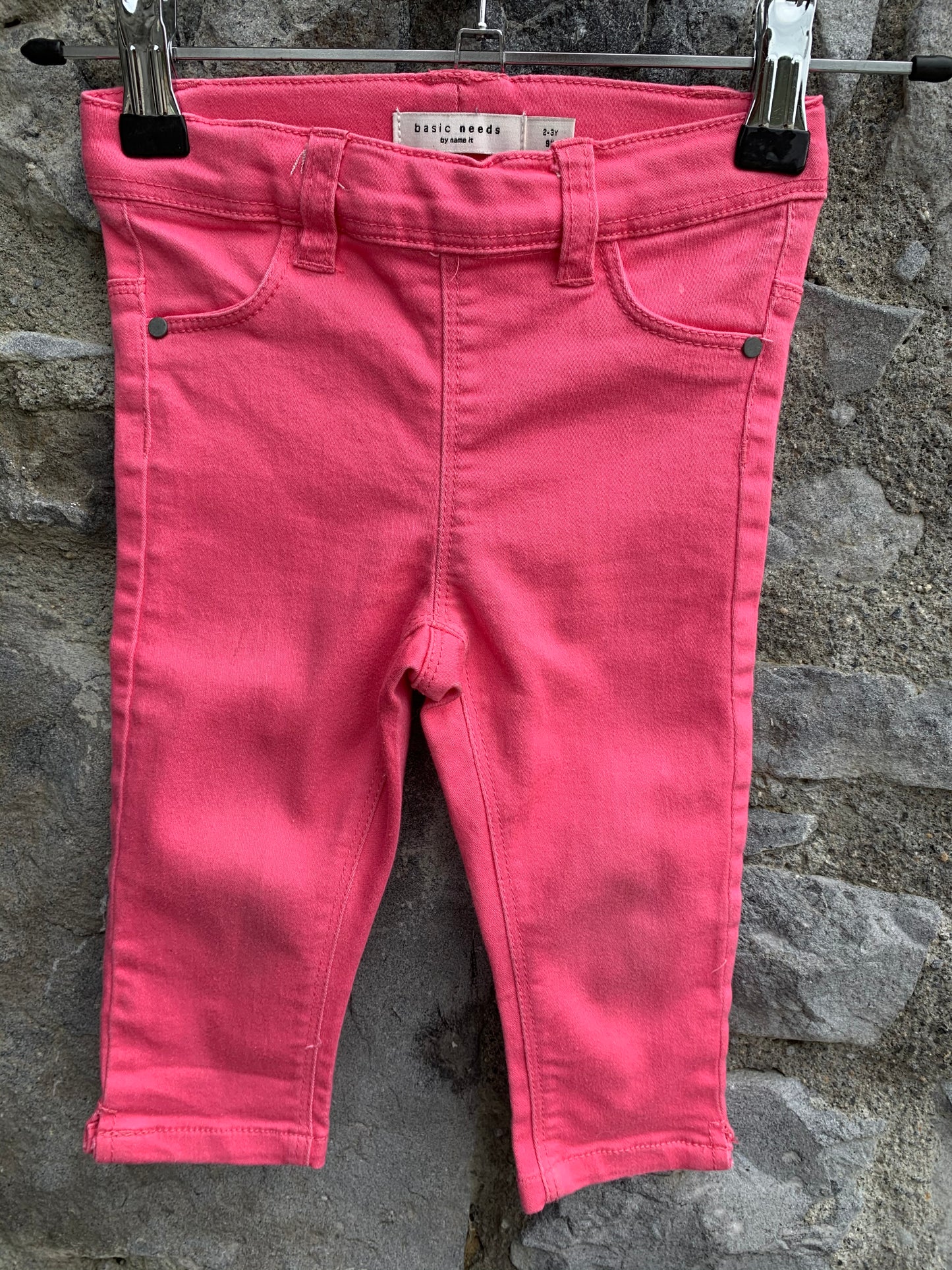 Pink knee length shorts 2-3y (92-98cm)