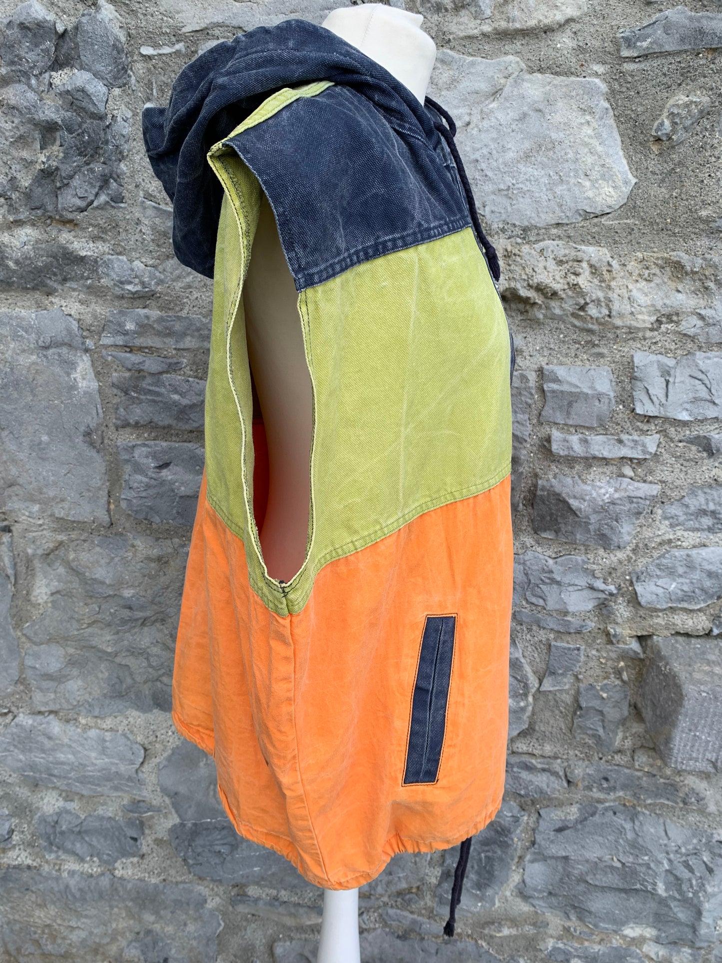 Colourful sleeveless denim jacket M/L