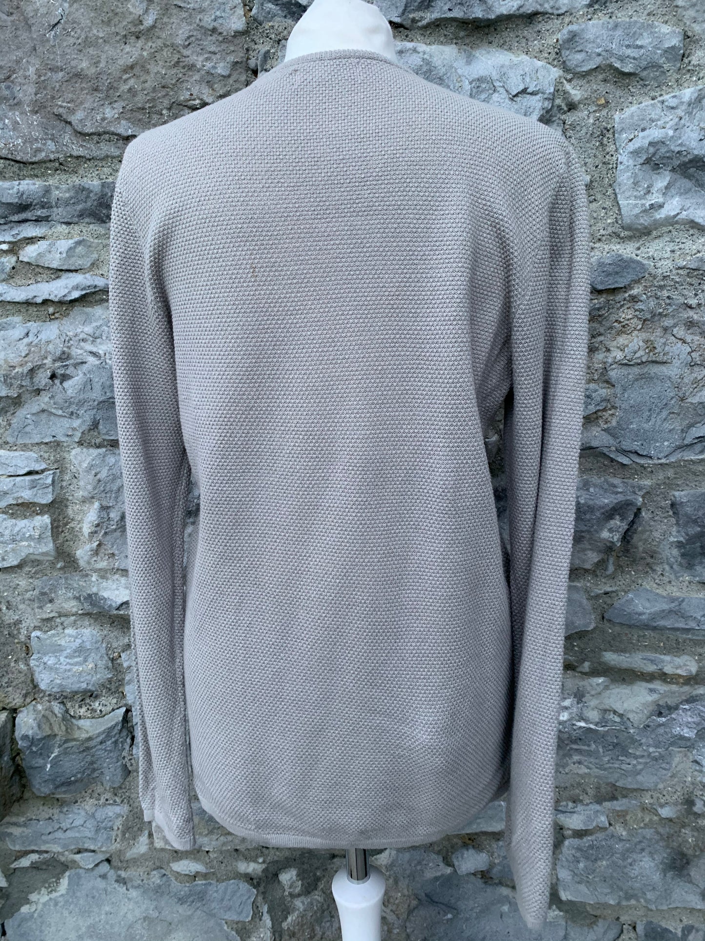 Grey light jumper Medium
