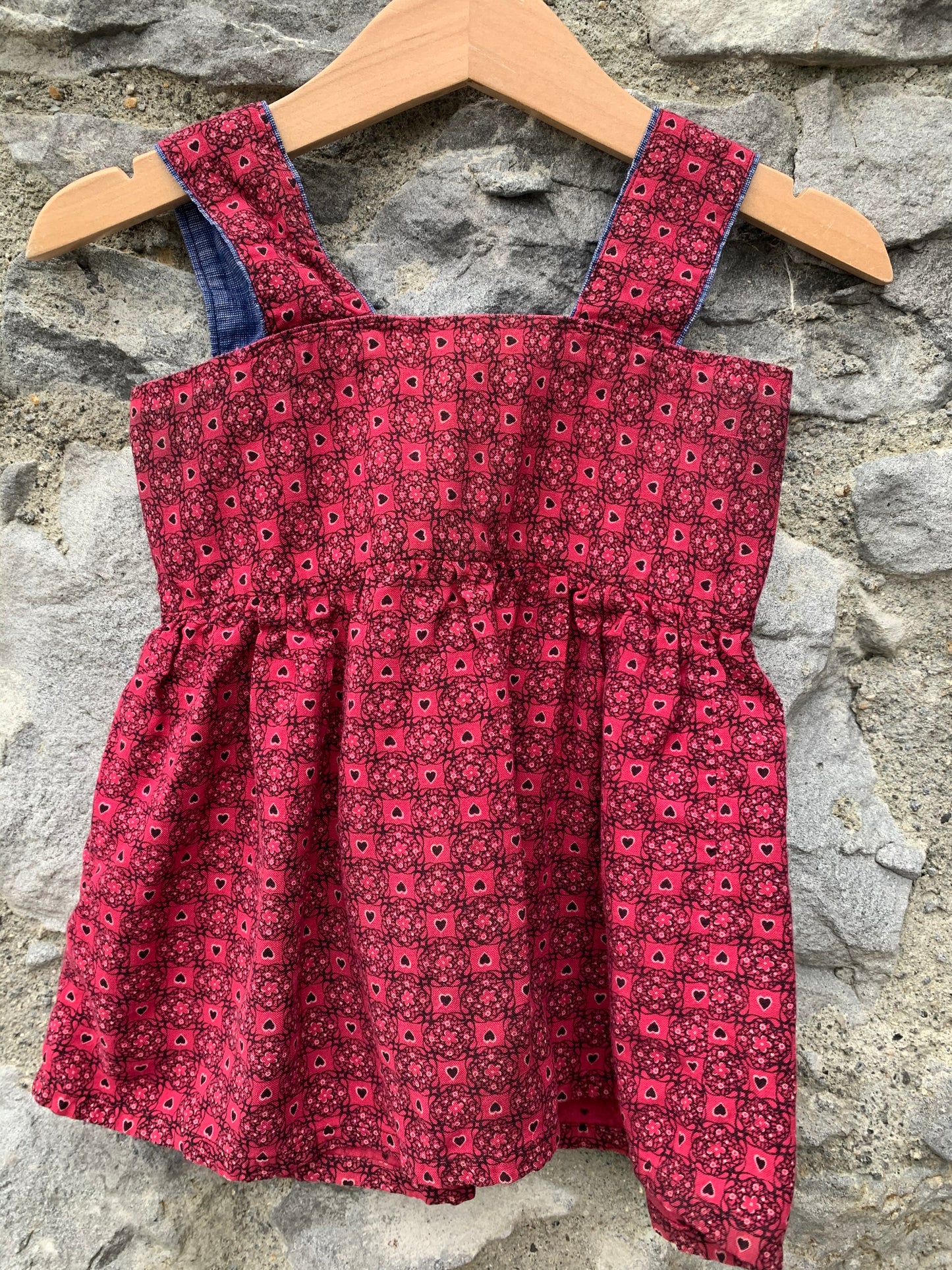 Little hearts pinafore 12-18m (80-86cm)