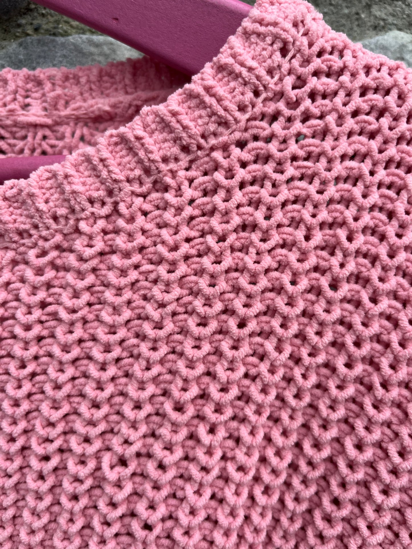 Pink jumper 9-10y (134-140cm)