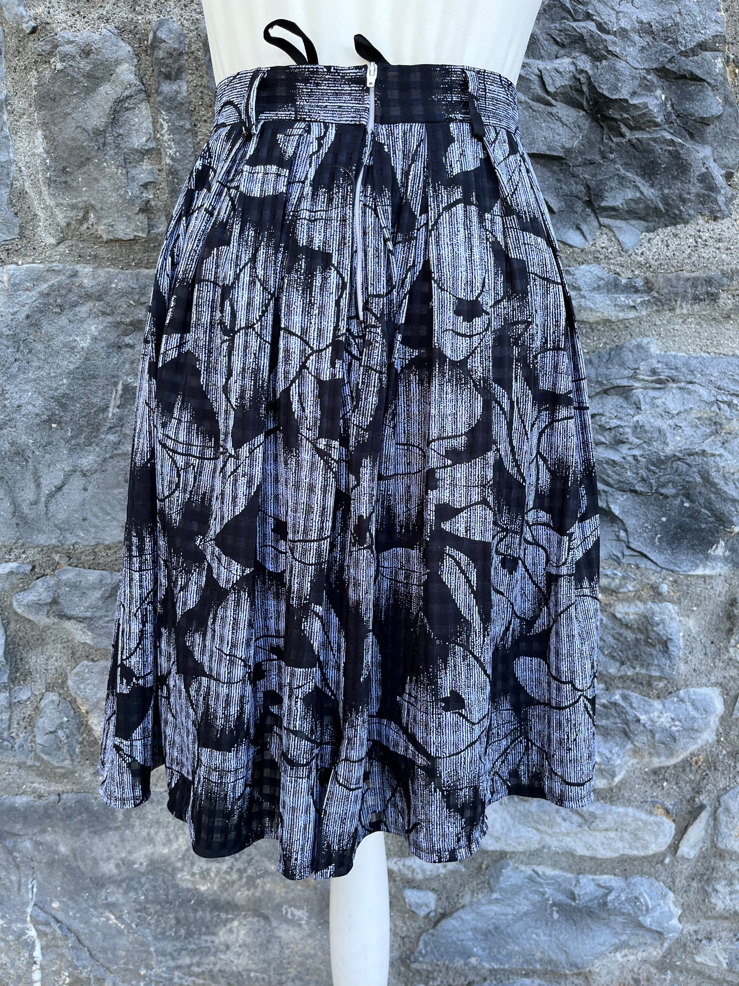 Grey&black skirt uk 6-8