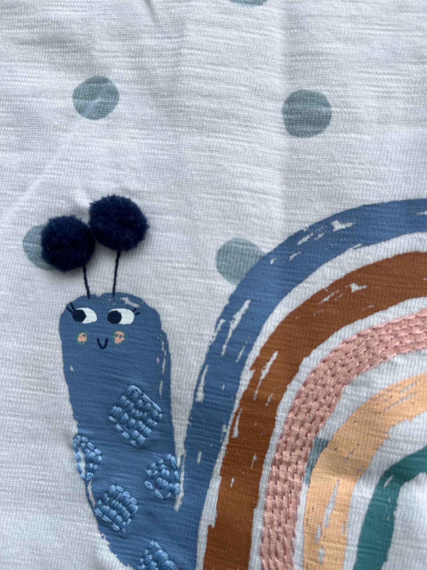 Rainbow snail tee 6-9m (68-74cm)