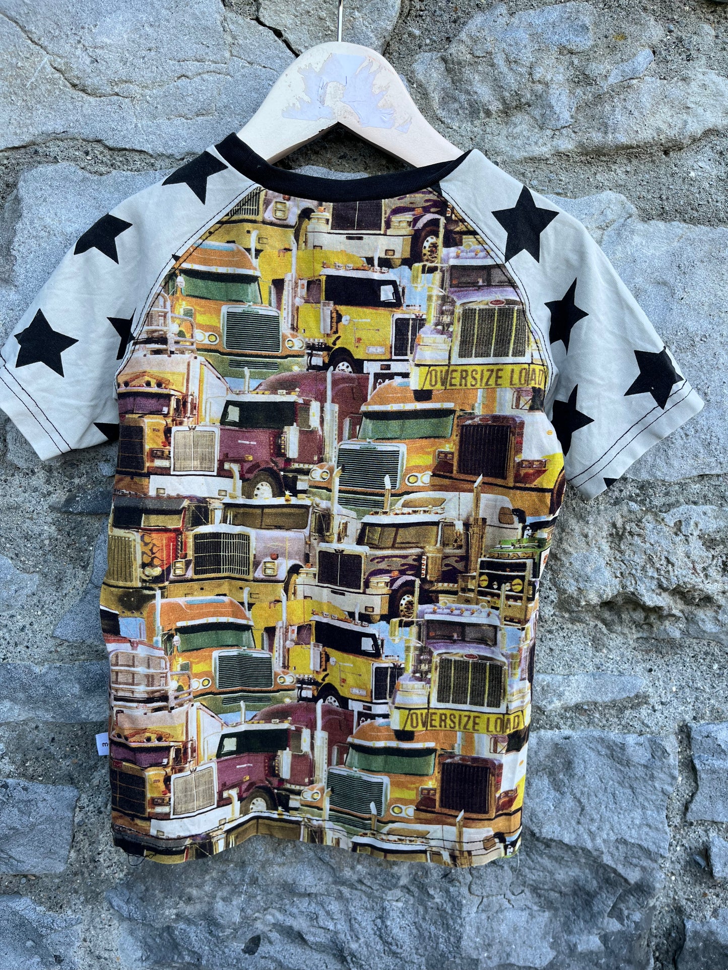 Trucks raglan T-shirt 4-5y (104-110cm)