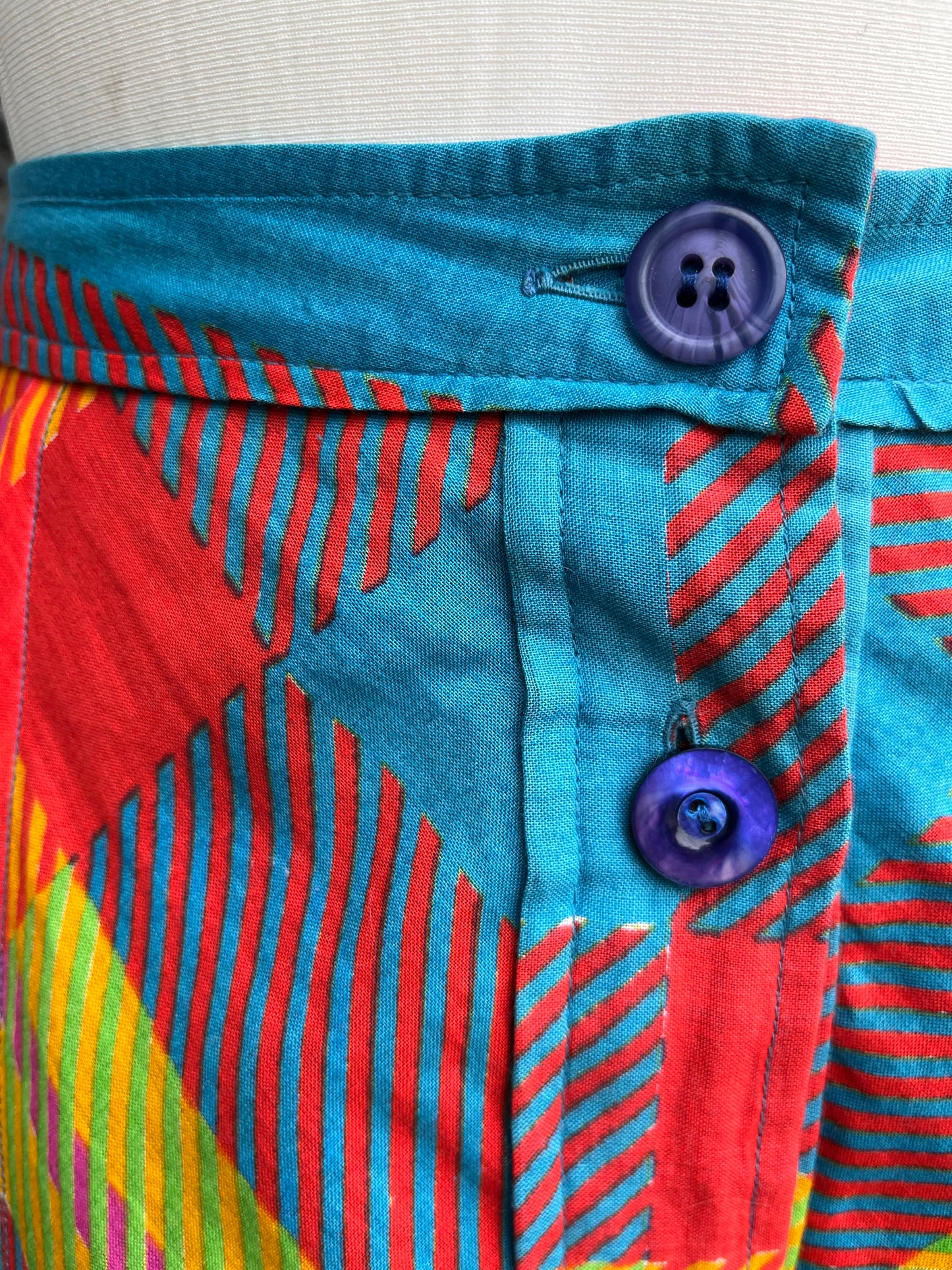 Colourful button up skirt uk 8