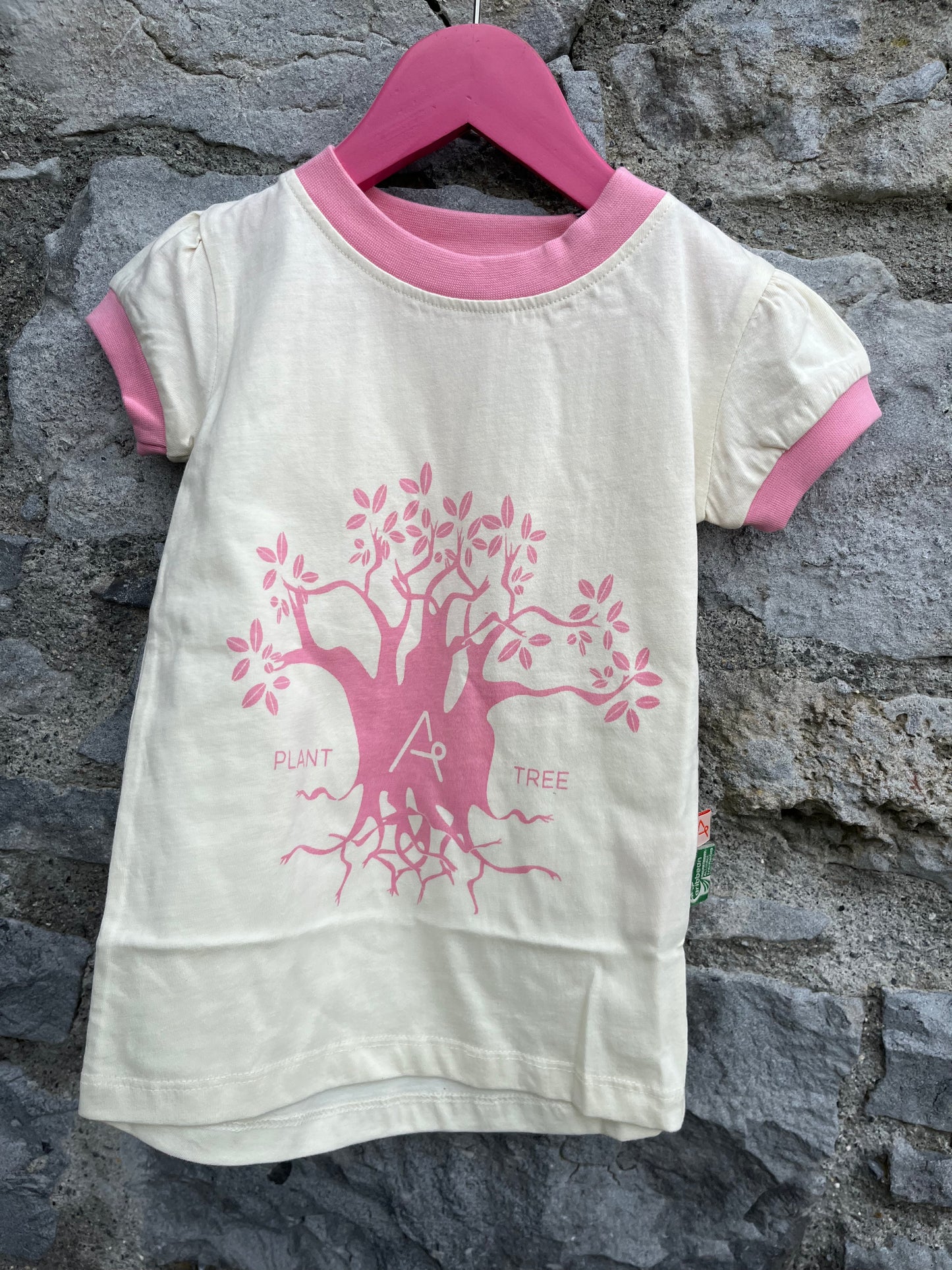 Pink plant a tree Tee 4y (104cm)