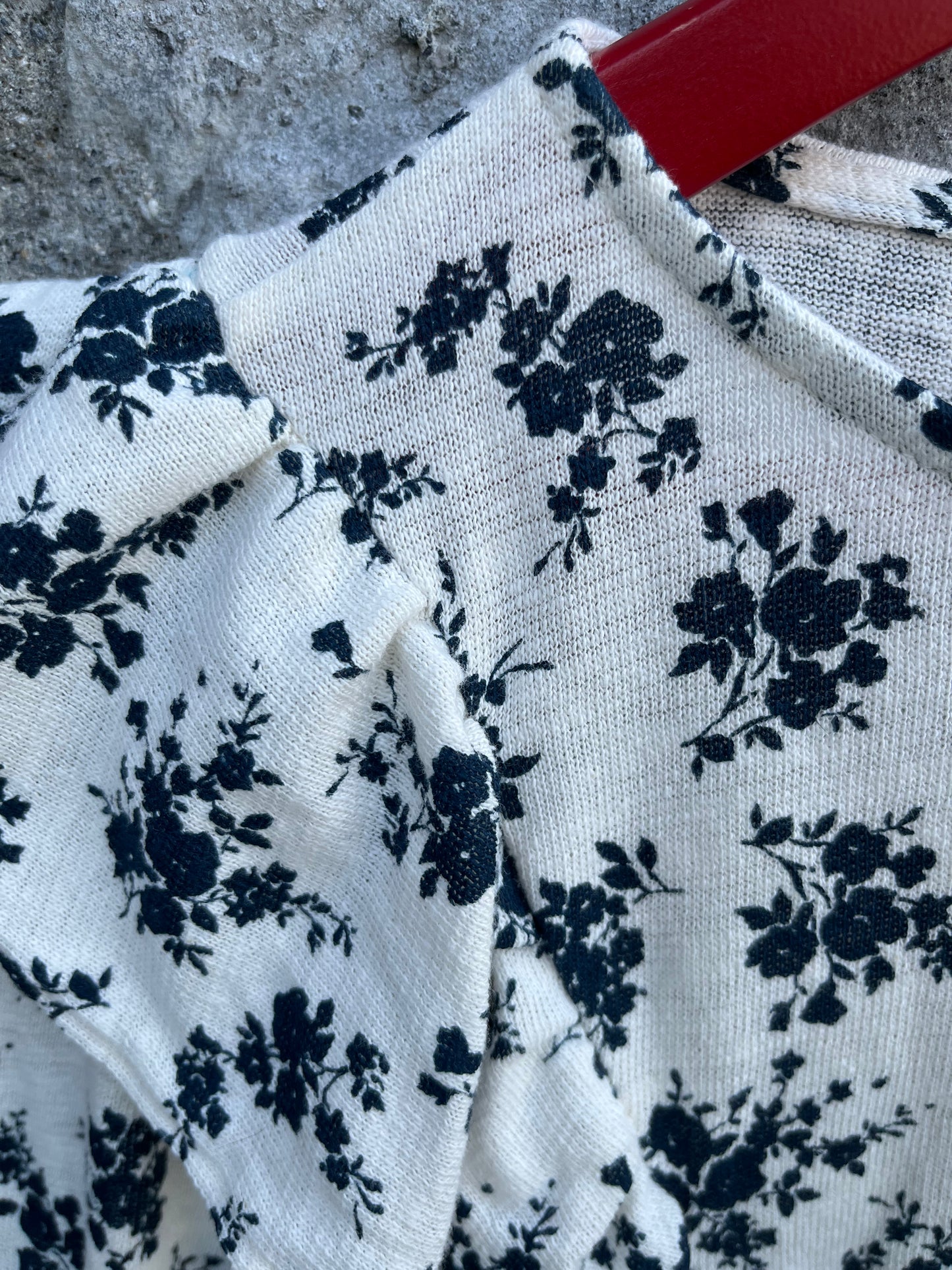 Floral top with ruffles 13-14y (158-164cm)