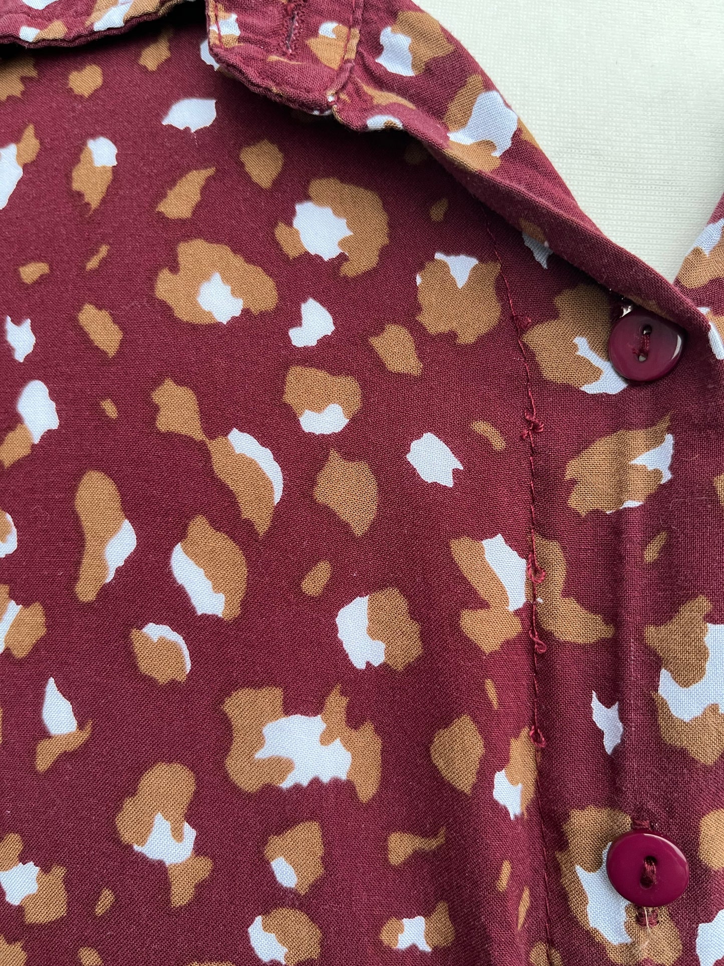 Maroon spotty shirt uk 8-10