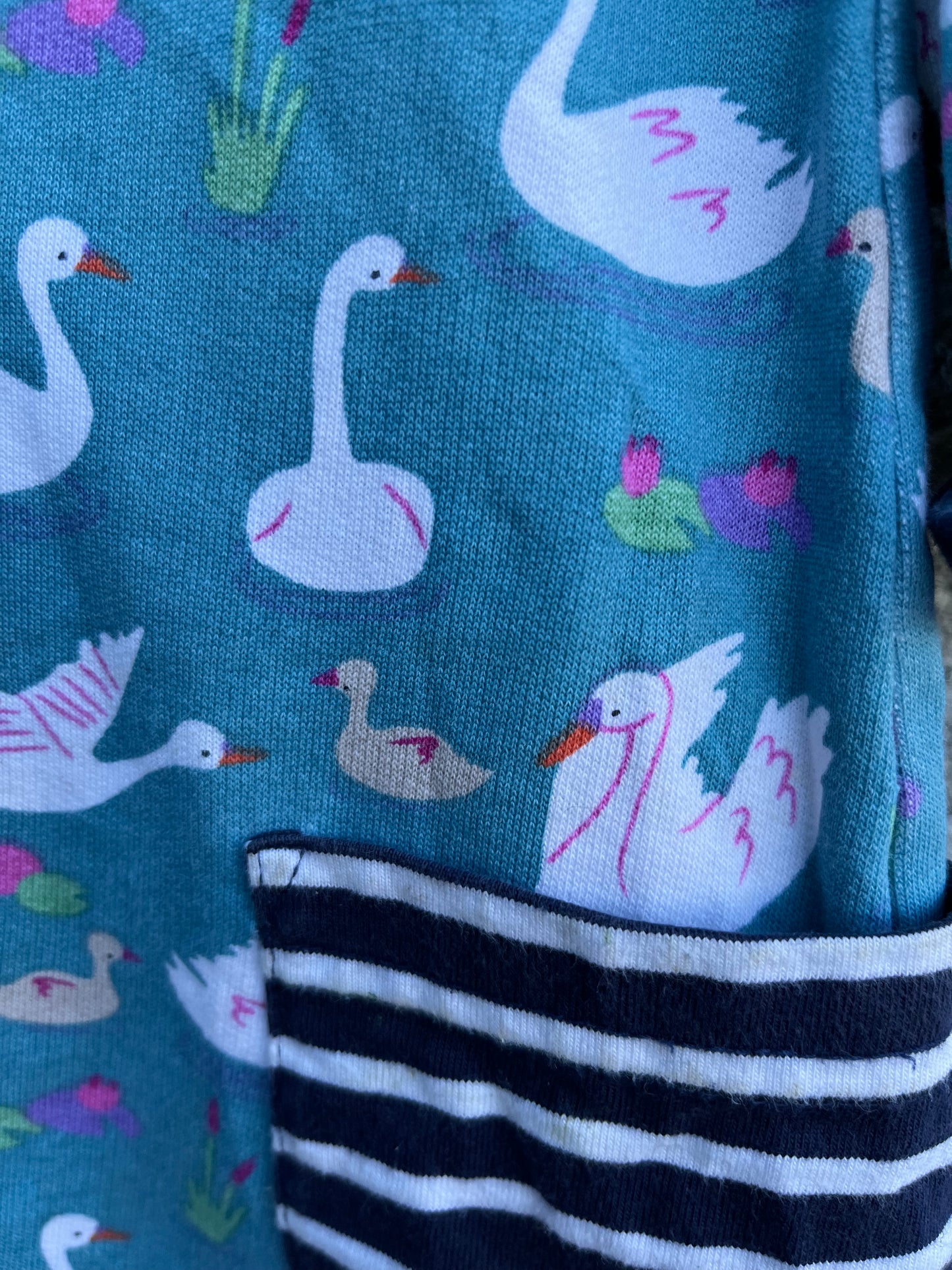 Swans tunic 3-4y (98-104cm)