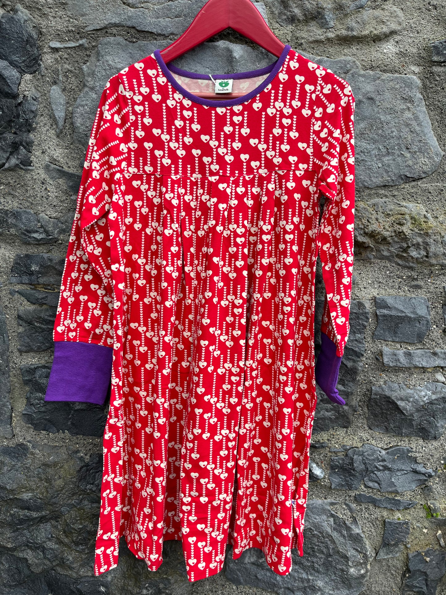 Red hearts dress 9-10y (134-140cm)