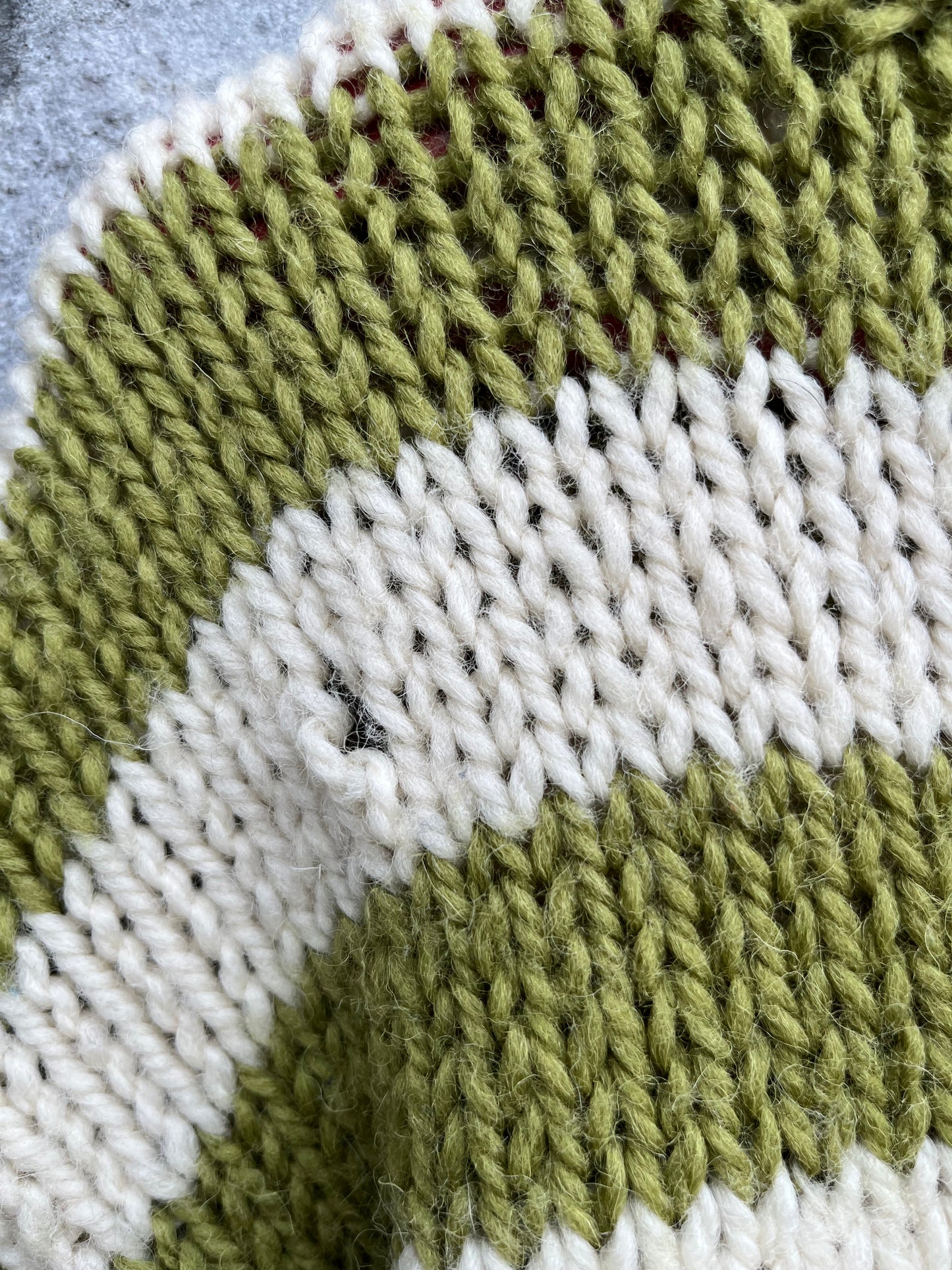 Green&beige jumper 4-5y (104-110cm)