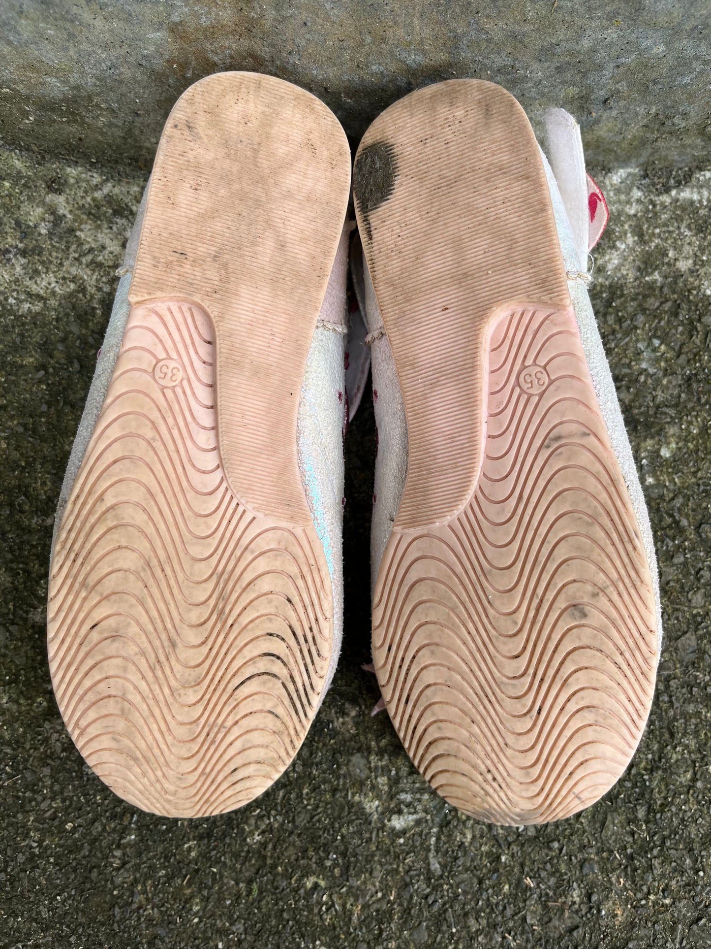White hearts shoes uk 2 (eu 35)