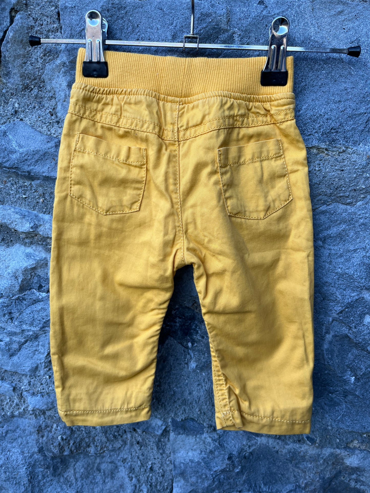 Yellow pants 3-6m (62-68cm)